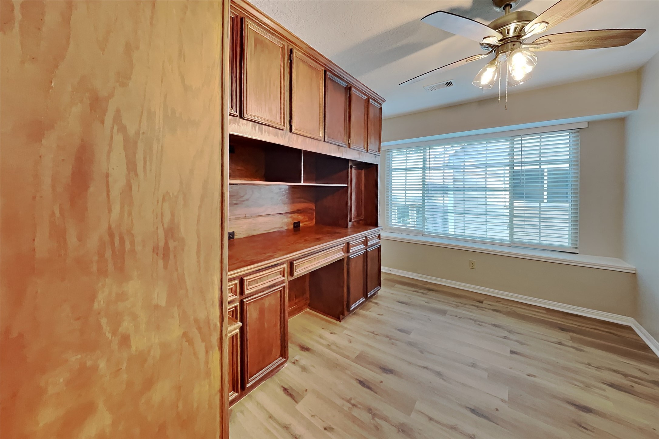 6626 Gentle Bend Drive Property Photo 17