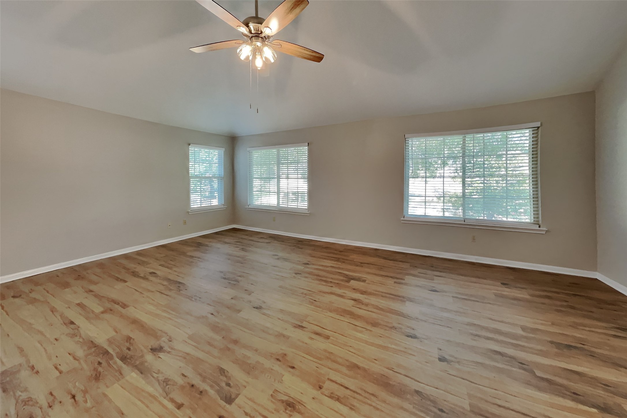 6626 Gentle Bend Drive Property Photo 19