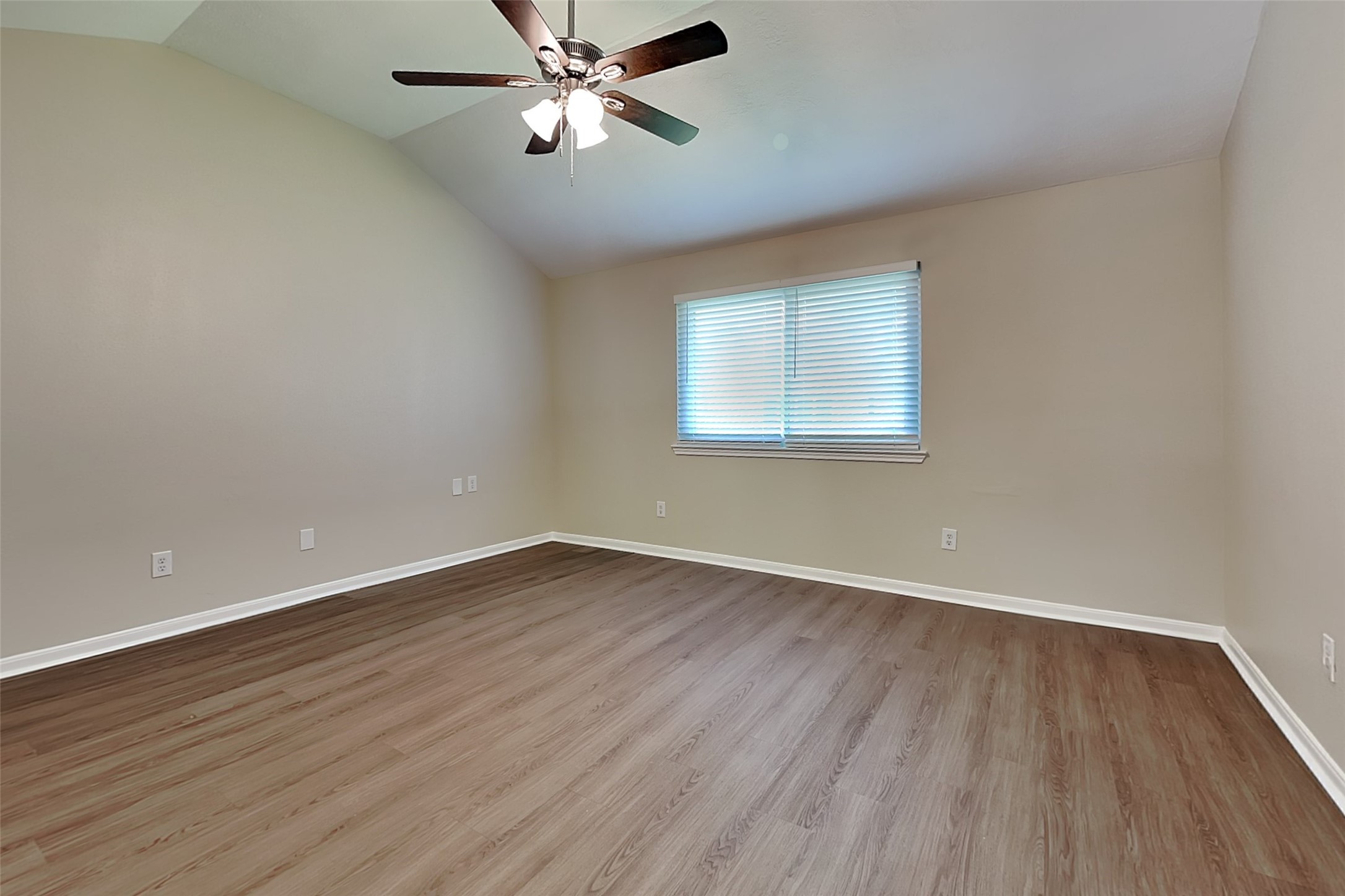 1116 Lake Shore Drive Property Photo 4