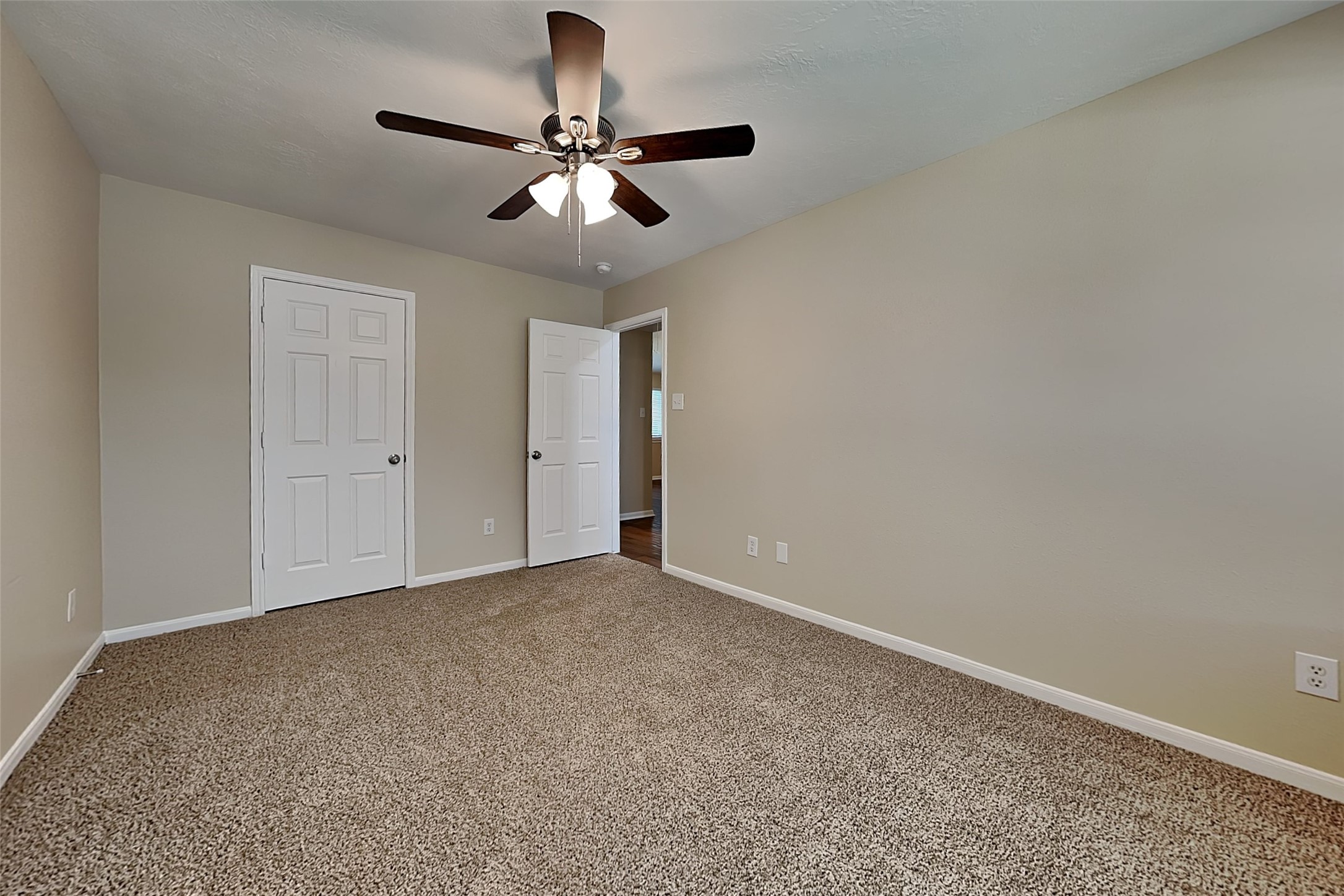 1116 Lake Shore Drive Property Photo 15