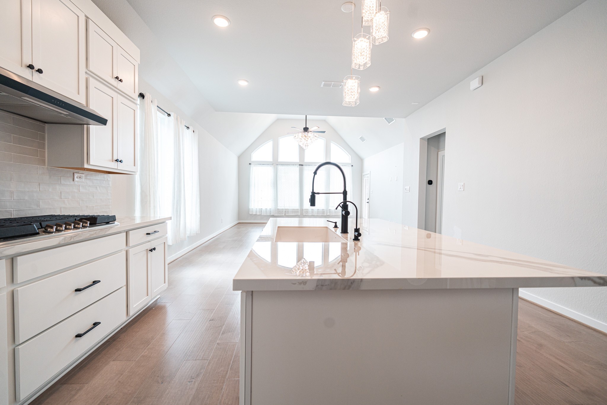 24819 Yellow Spruce Property Photo 4