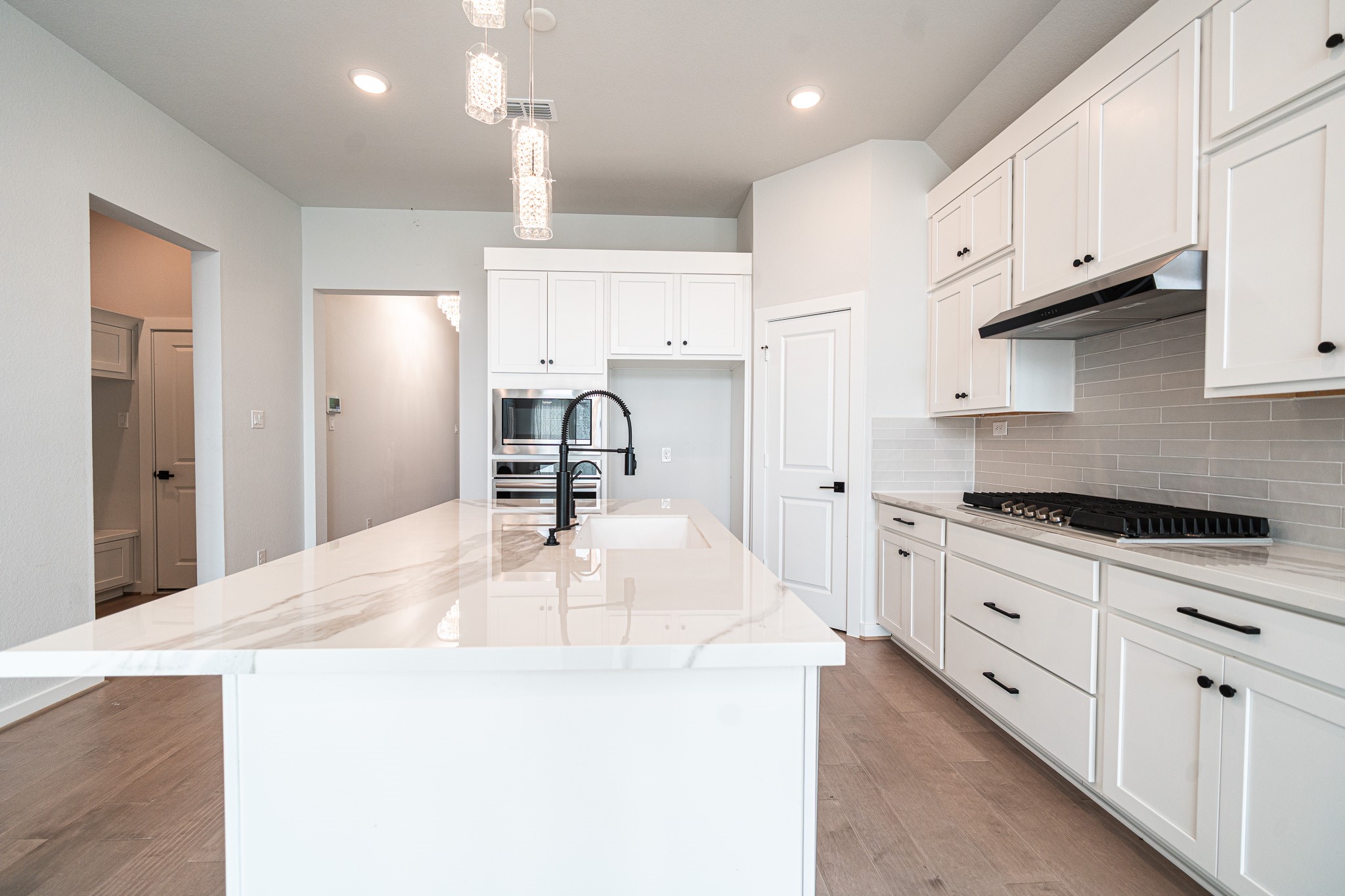 24819 Yellow Spruce Property Photo 6