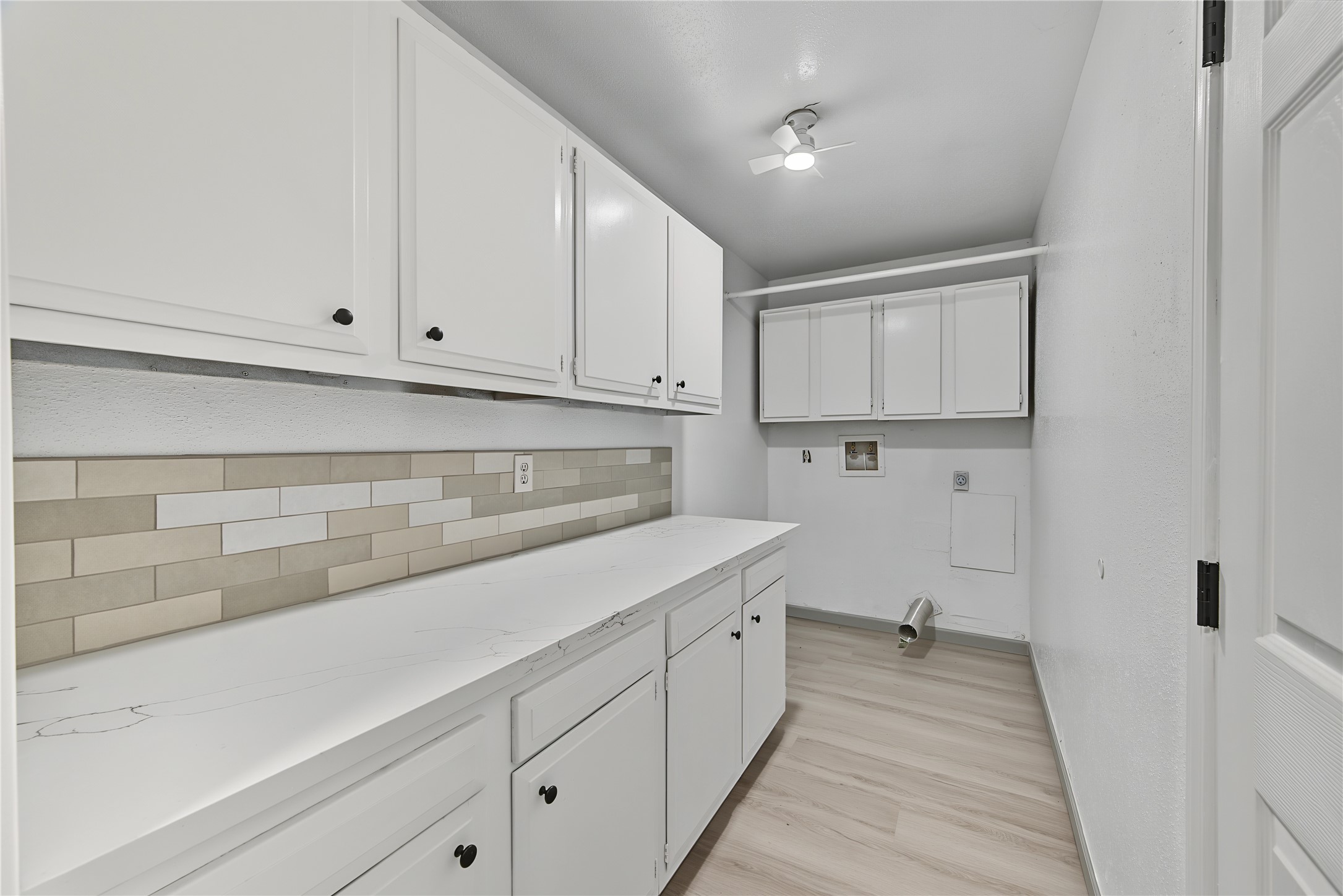 9912 Blue Bird Street Property Photo 19