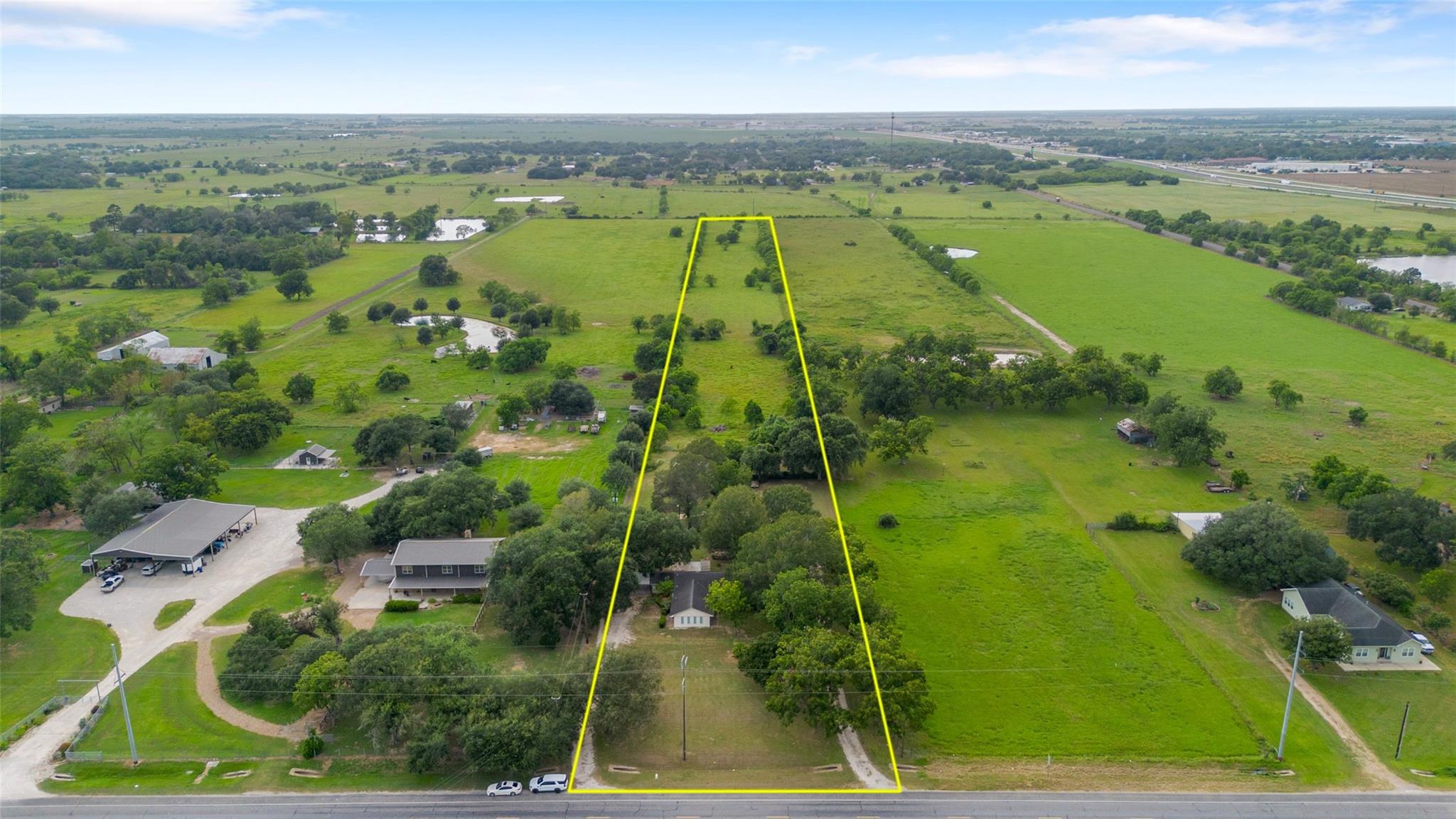 2436 S State Highway 71, El Campo Tx 77437 Property Photo 1