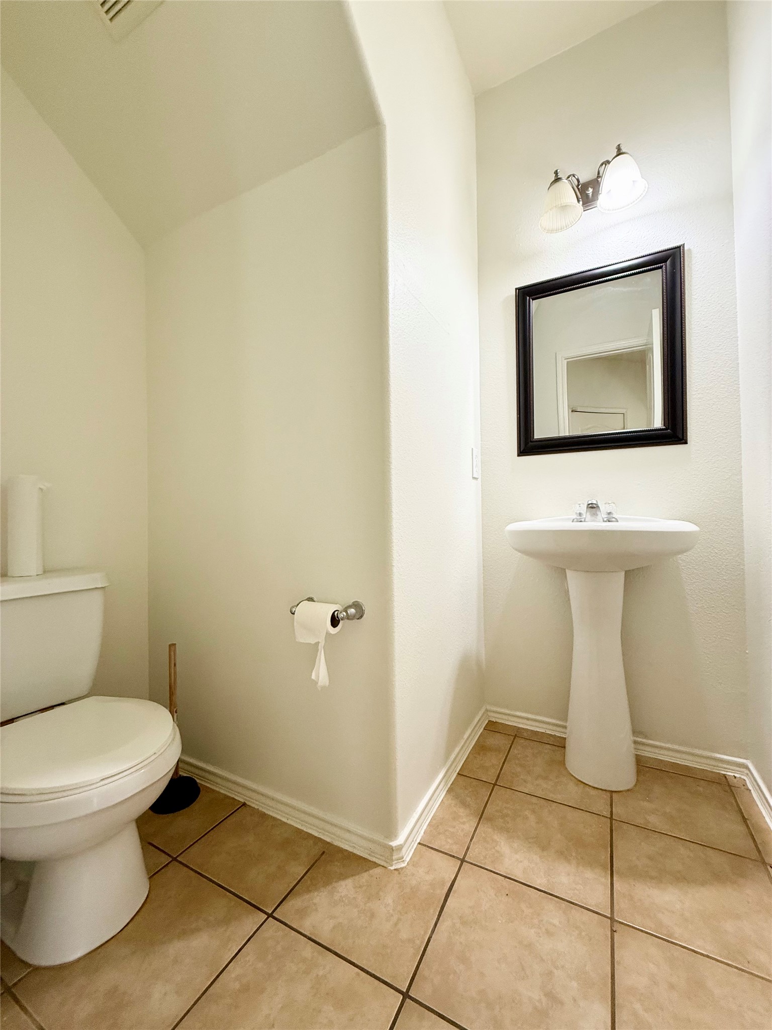 24623 Colonial Maple Drive Property Photo 12