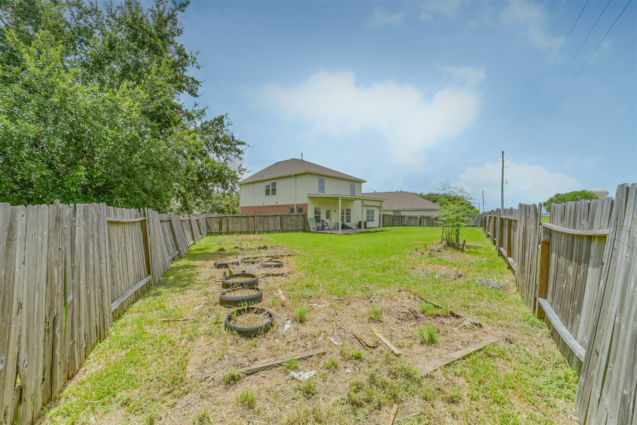 7102 Calix Lane Property Photo 7