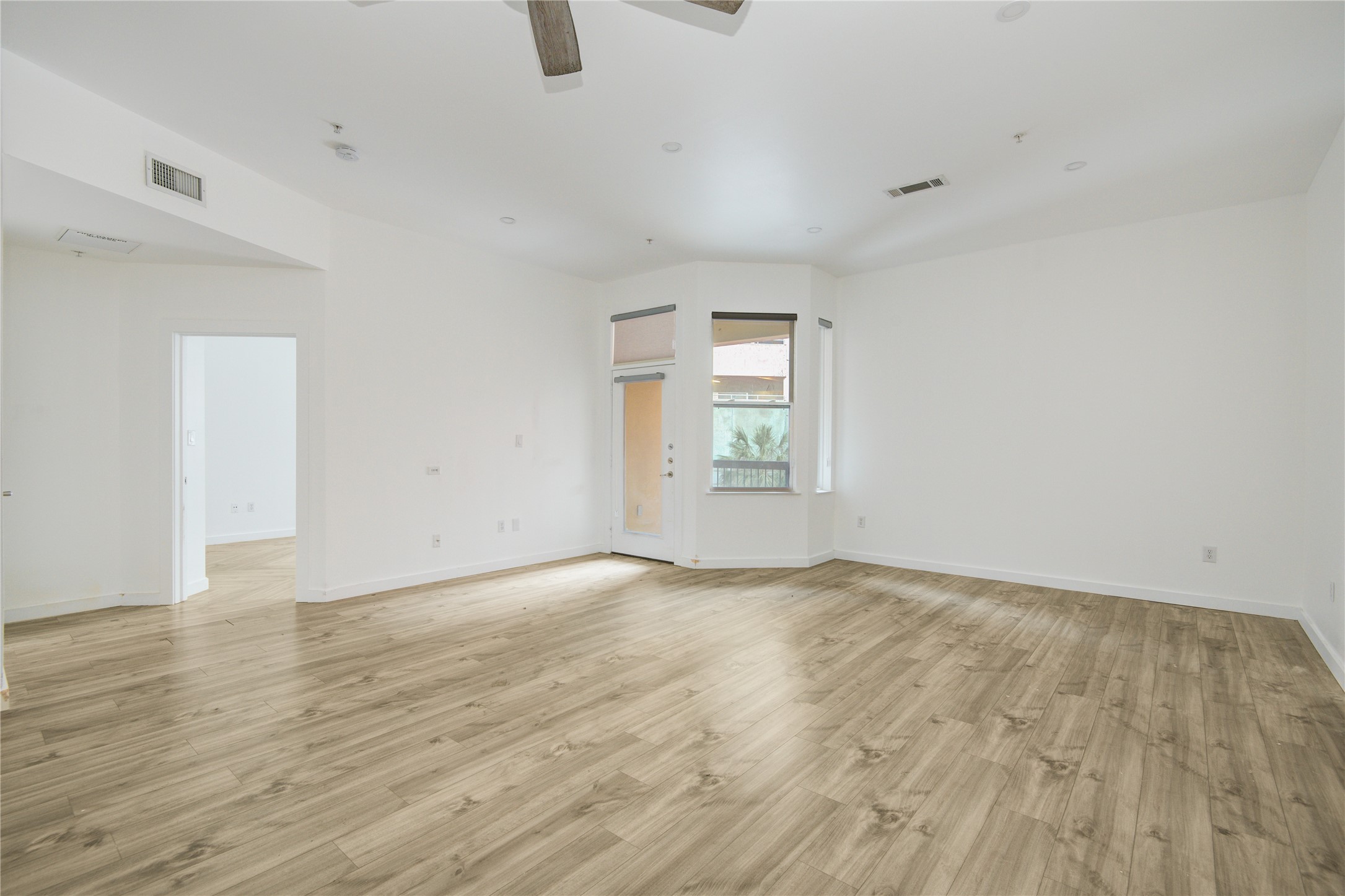 300 St Joseph Parkway 101 Property Photo 5