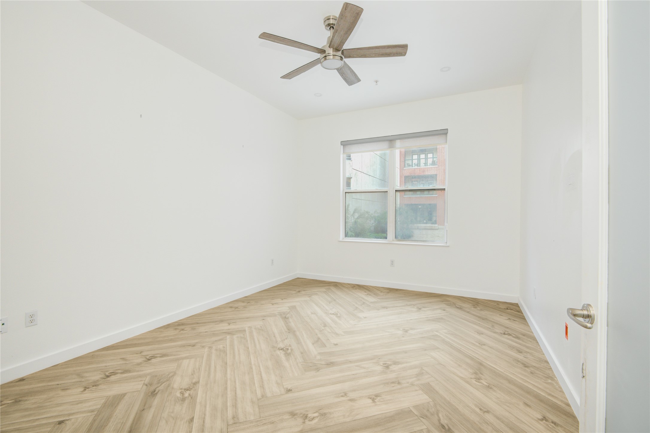 300 St Joseph Parkway 101 Property Photo 13