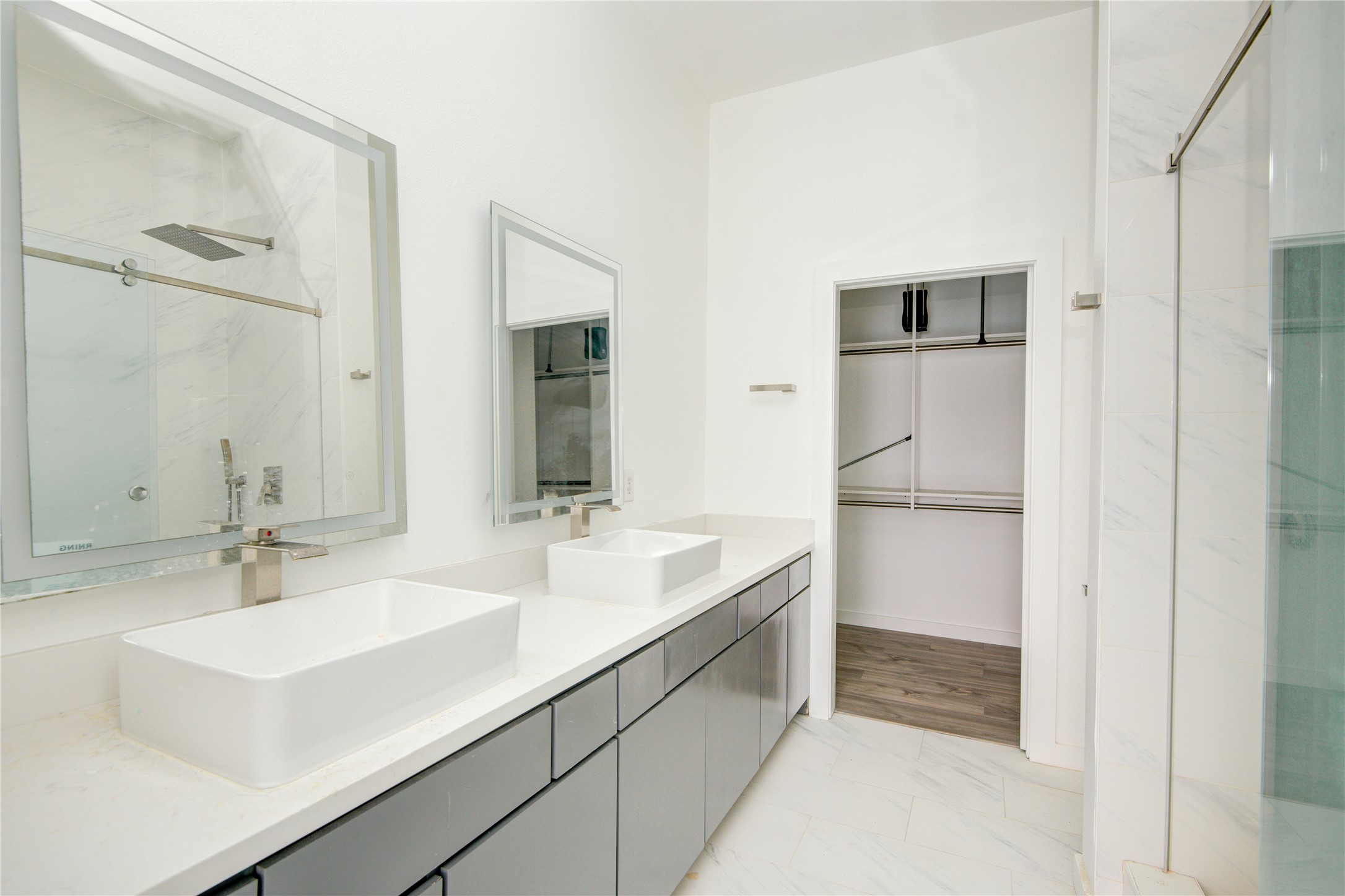 300 St Joseph Parkway 101 Property Photo 15