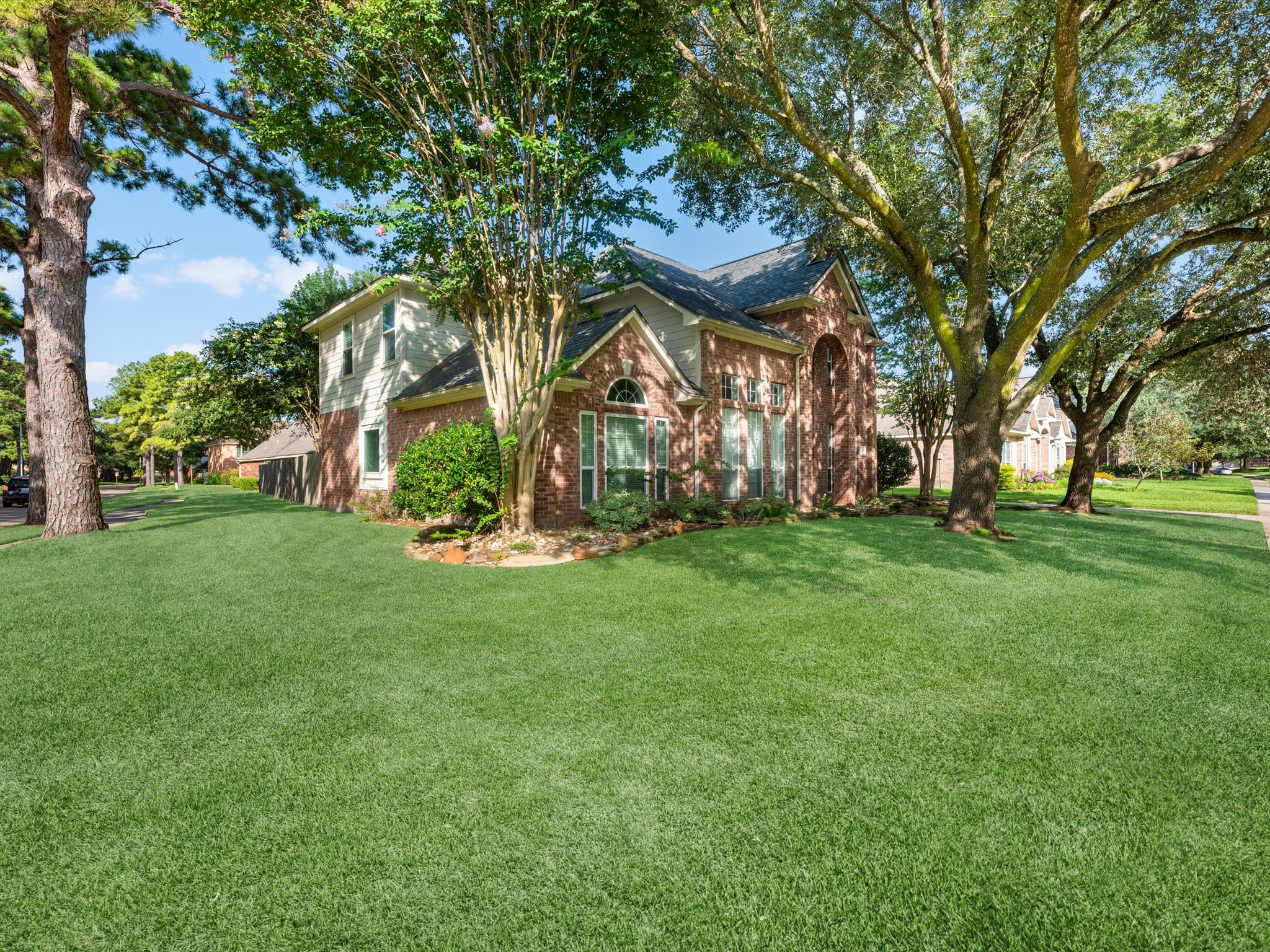 15603 Twisting Springs Drive Property Photo 3