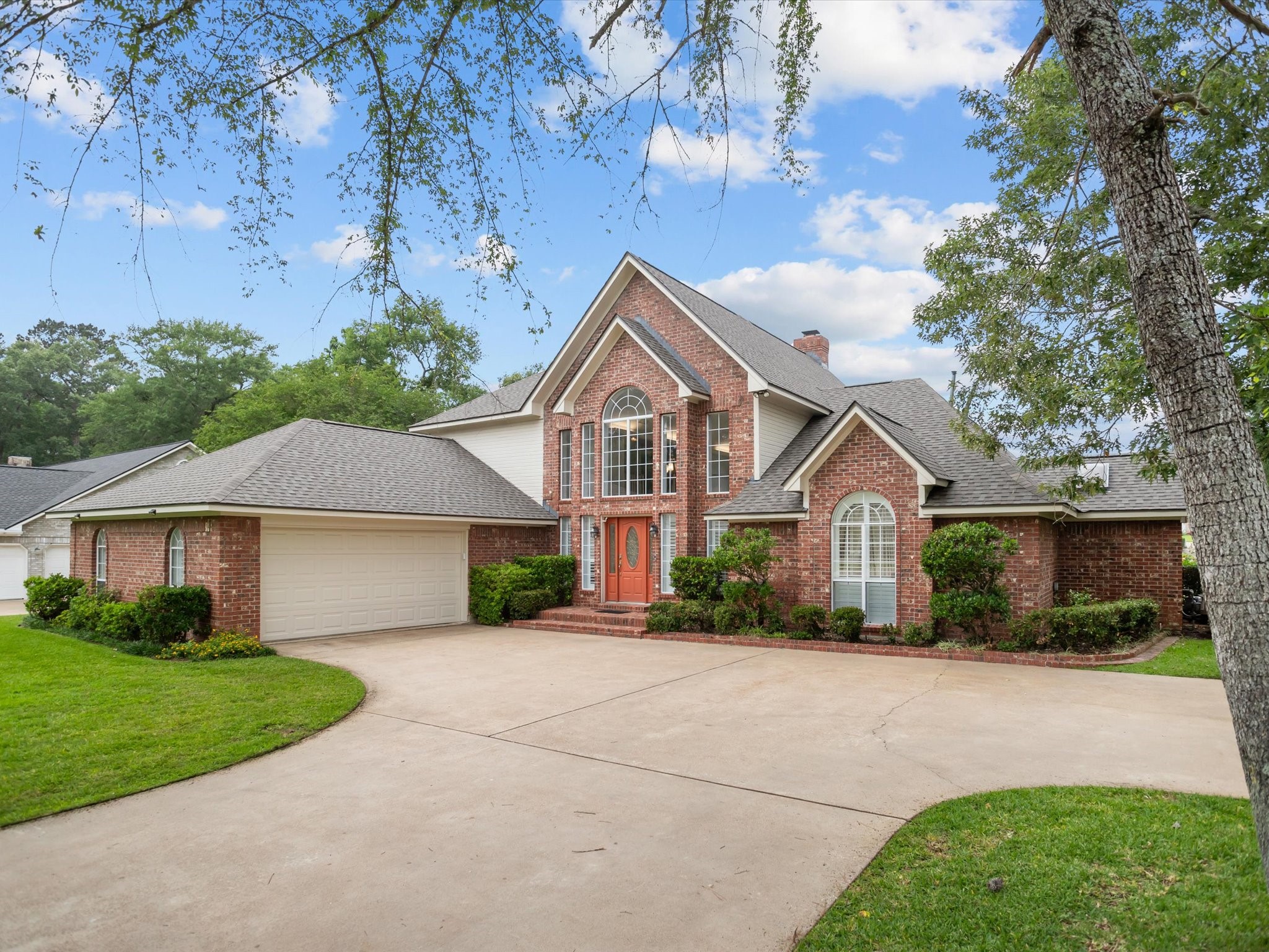 123 Crown Colony Drive Property Photo 1