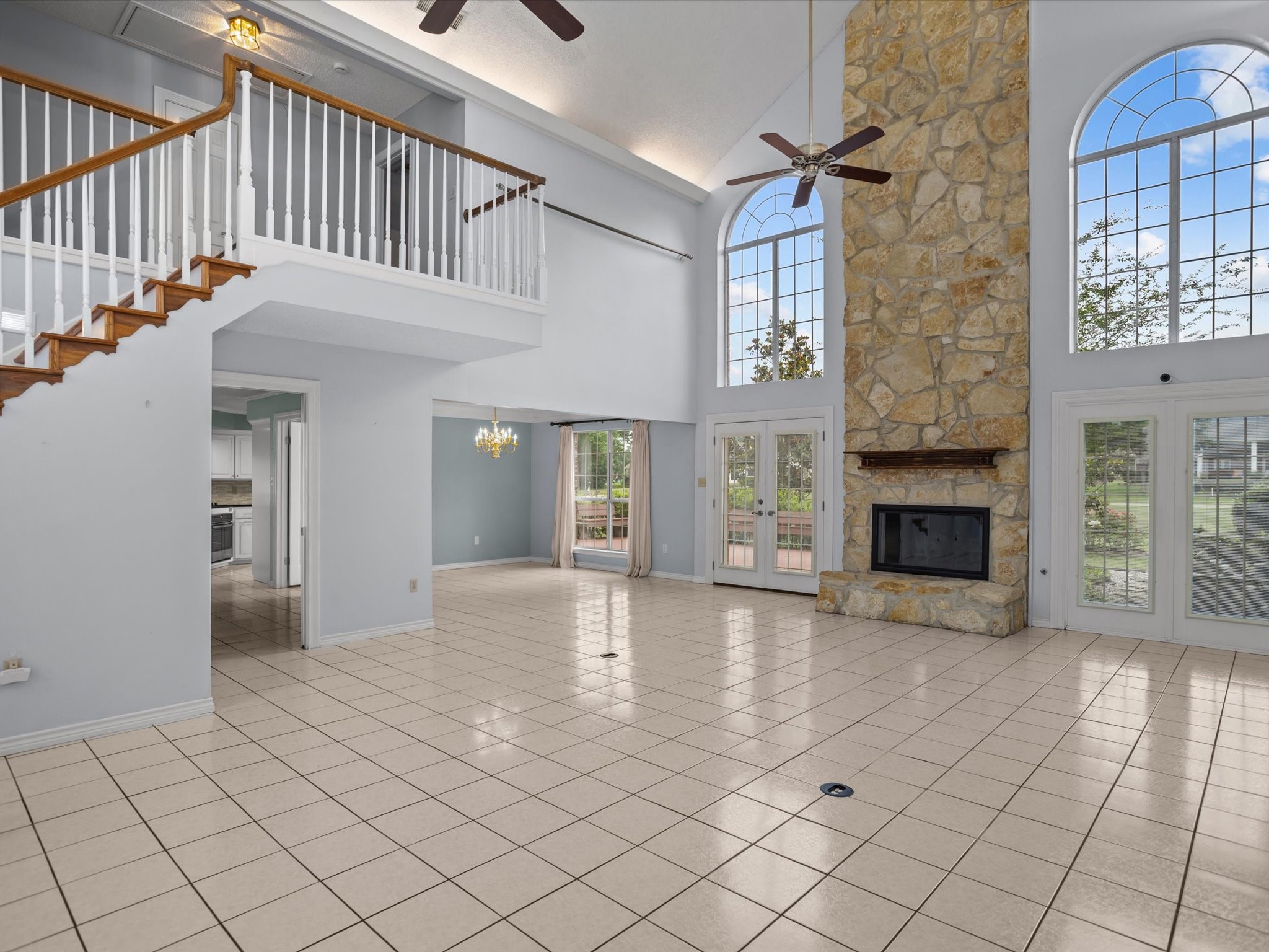 123 Crown Colony Drive Property Photo 6