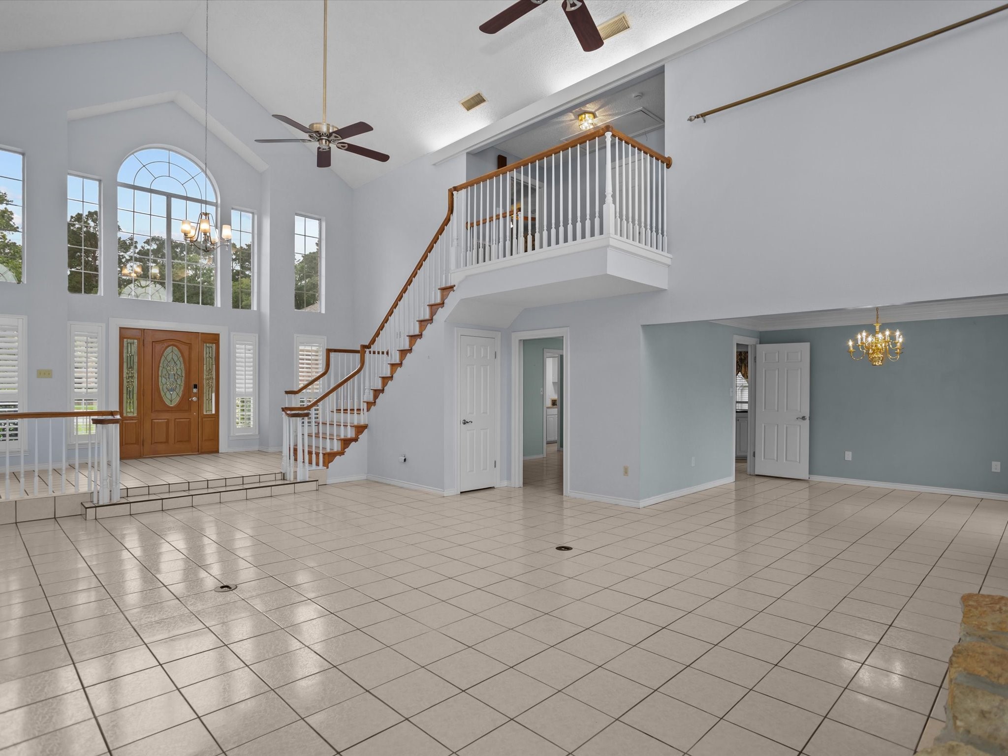 123 Crown Colony Drive Property Photo 7