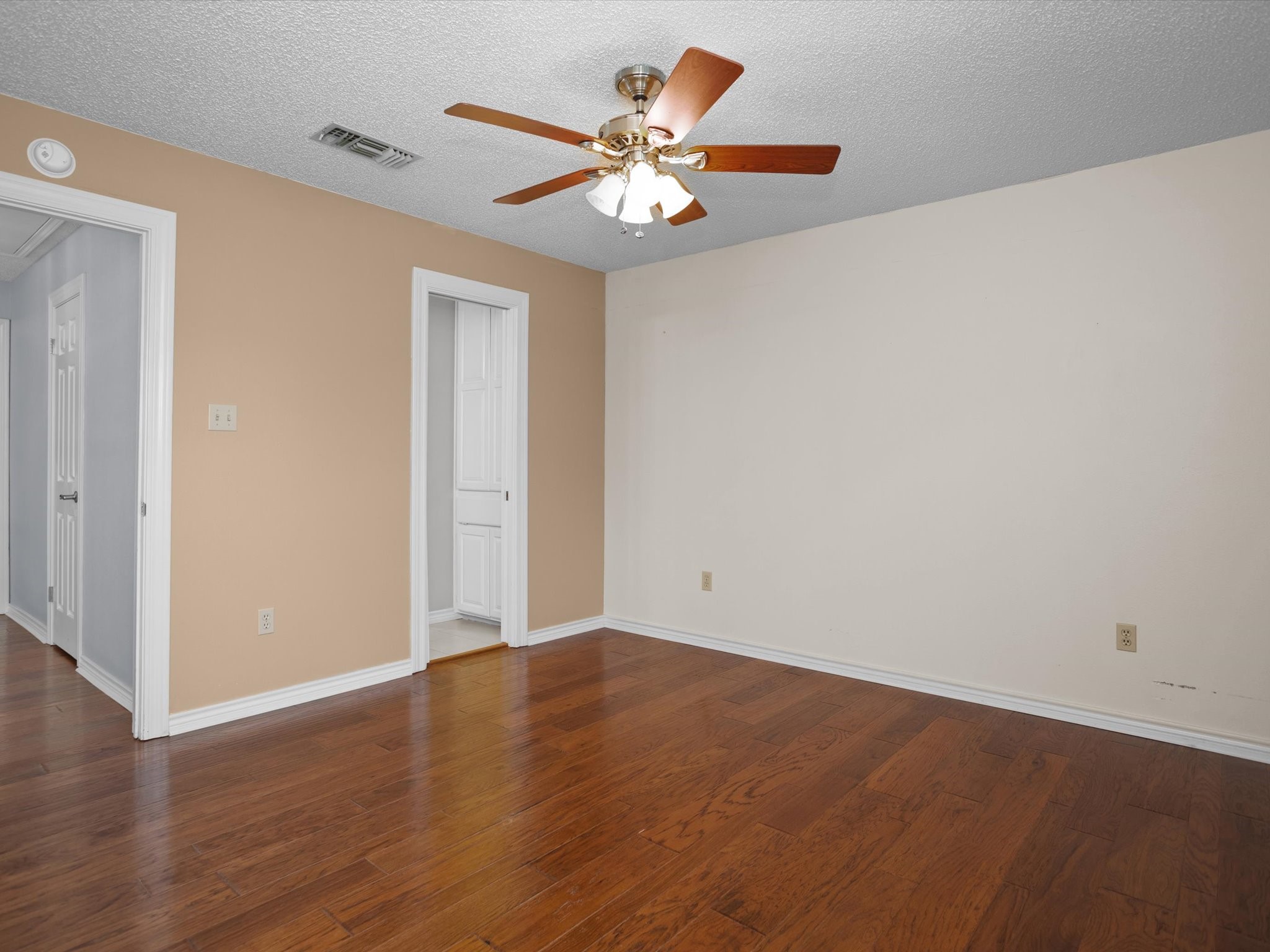 123 Crown Colony Drive Property Photo 18