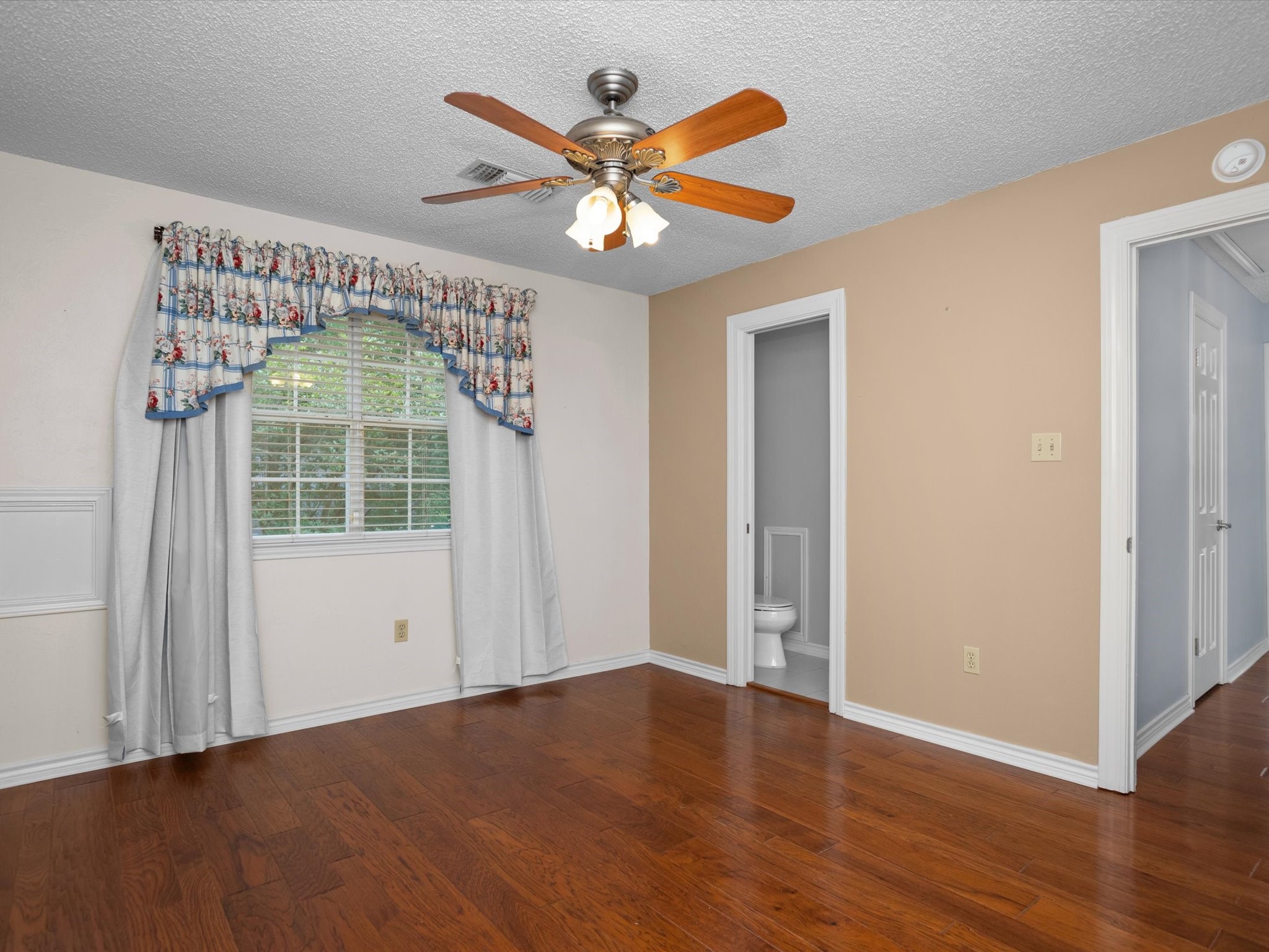 123 Crown Colony Drive Property Photo 20