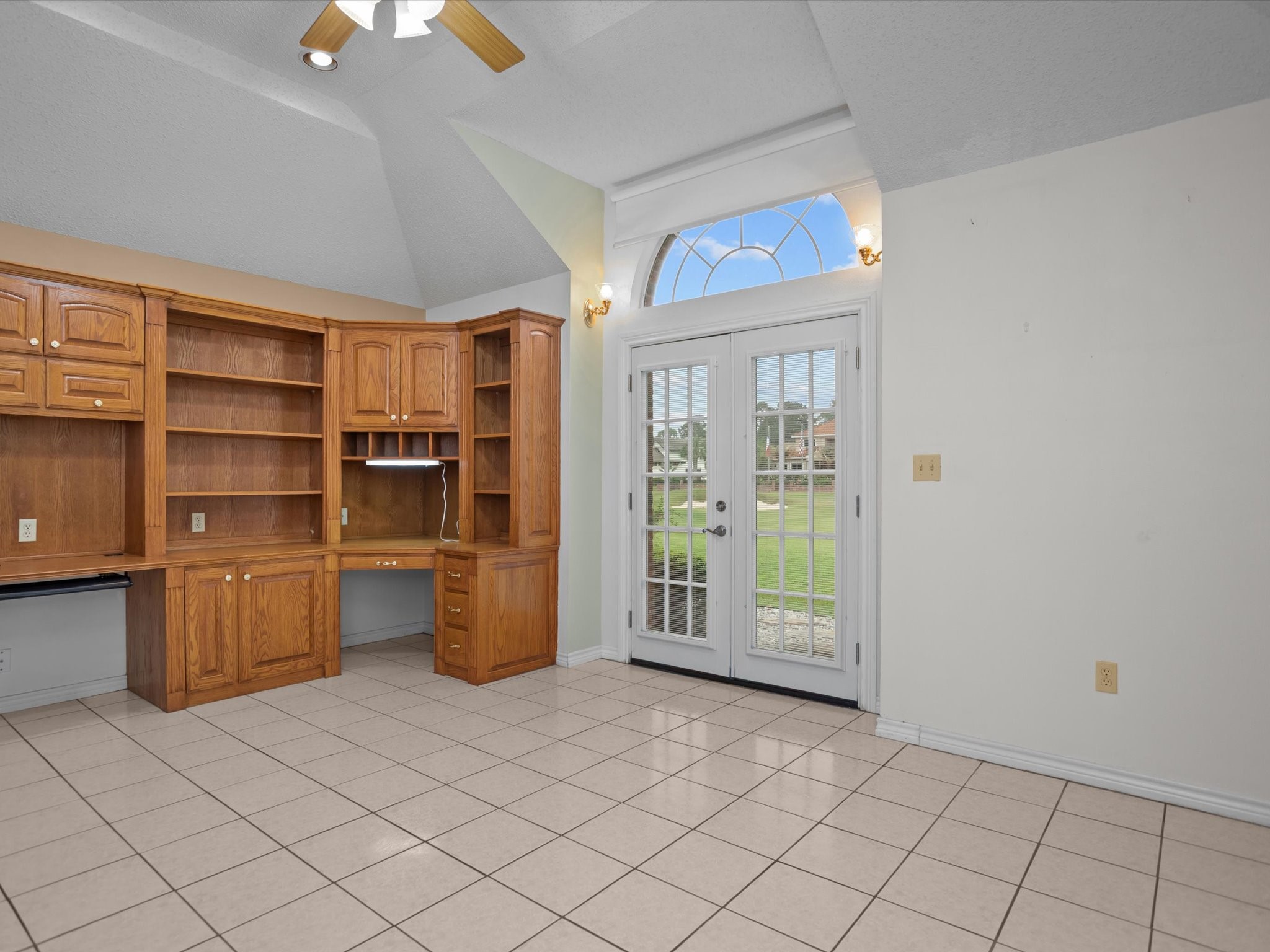 123 Crown Colony Drive Property Photo 30