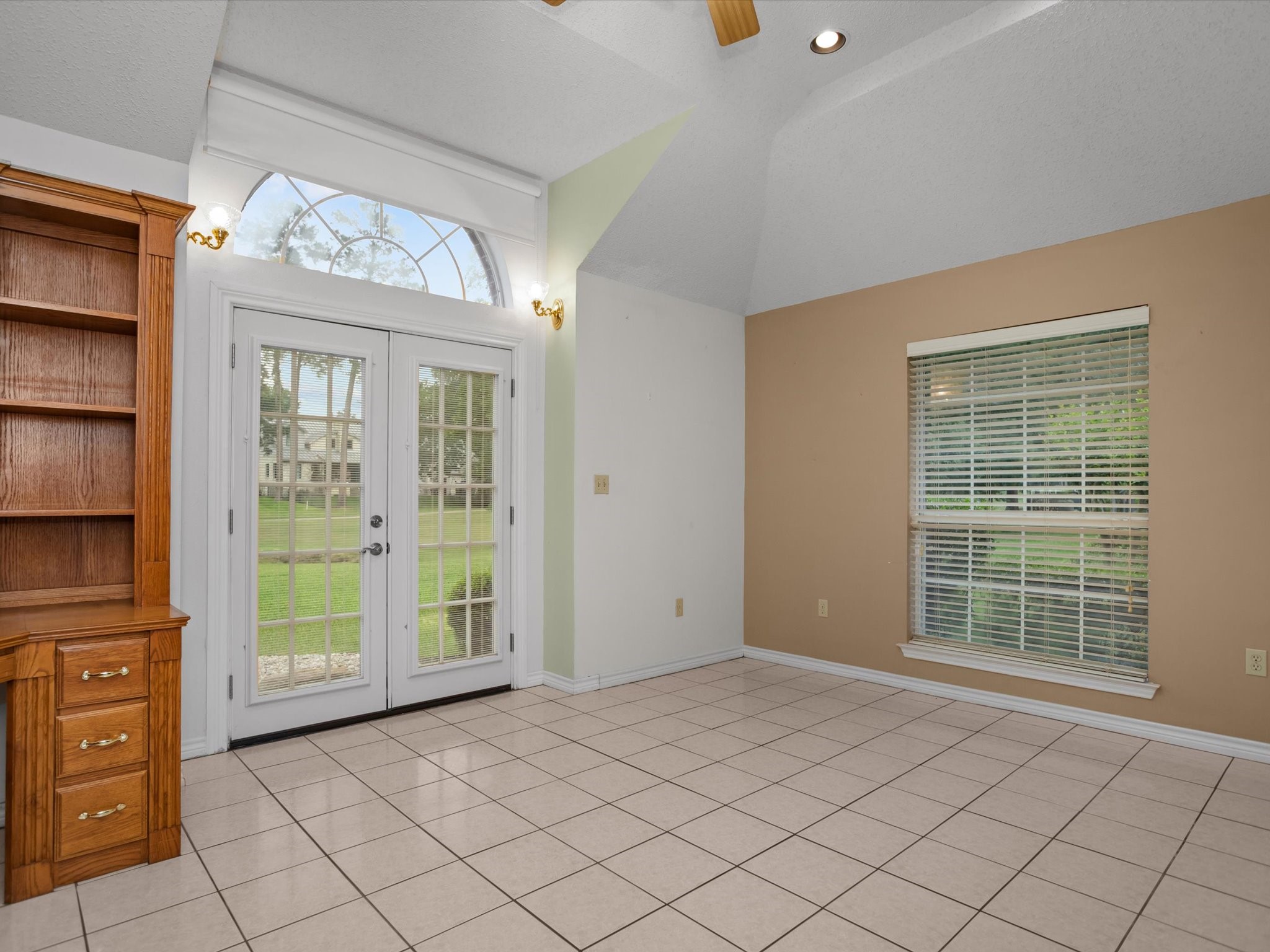 123 Crown Colony Drive Property Photo 31