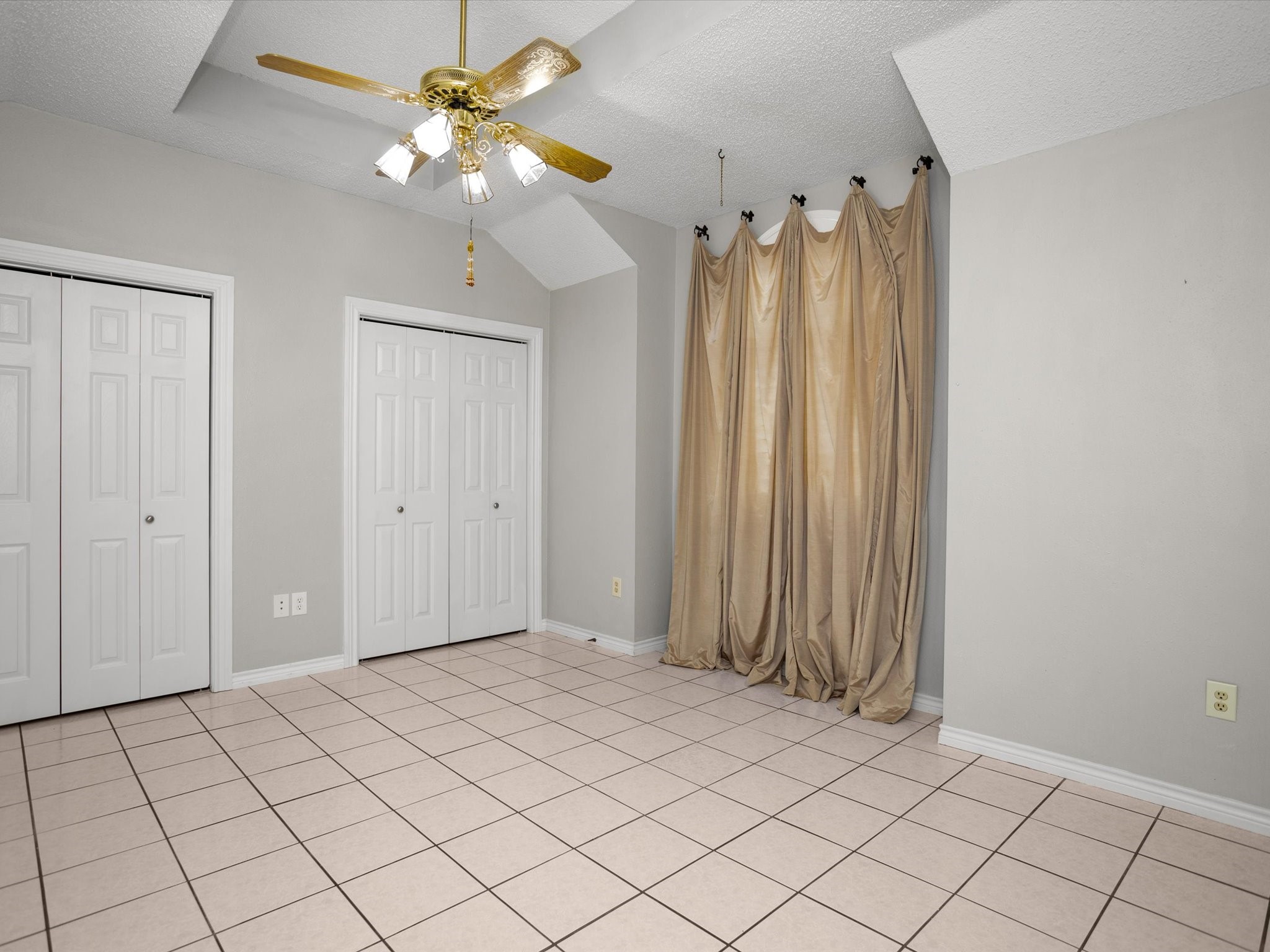 123 Crown Colony Drive Property Photo 32