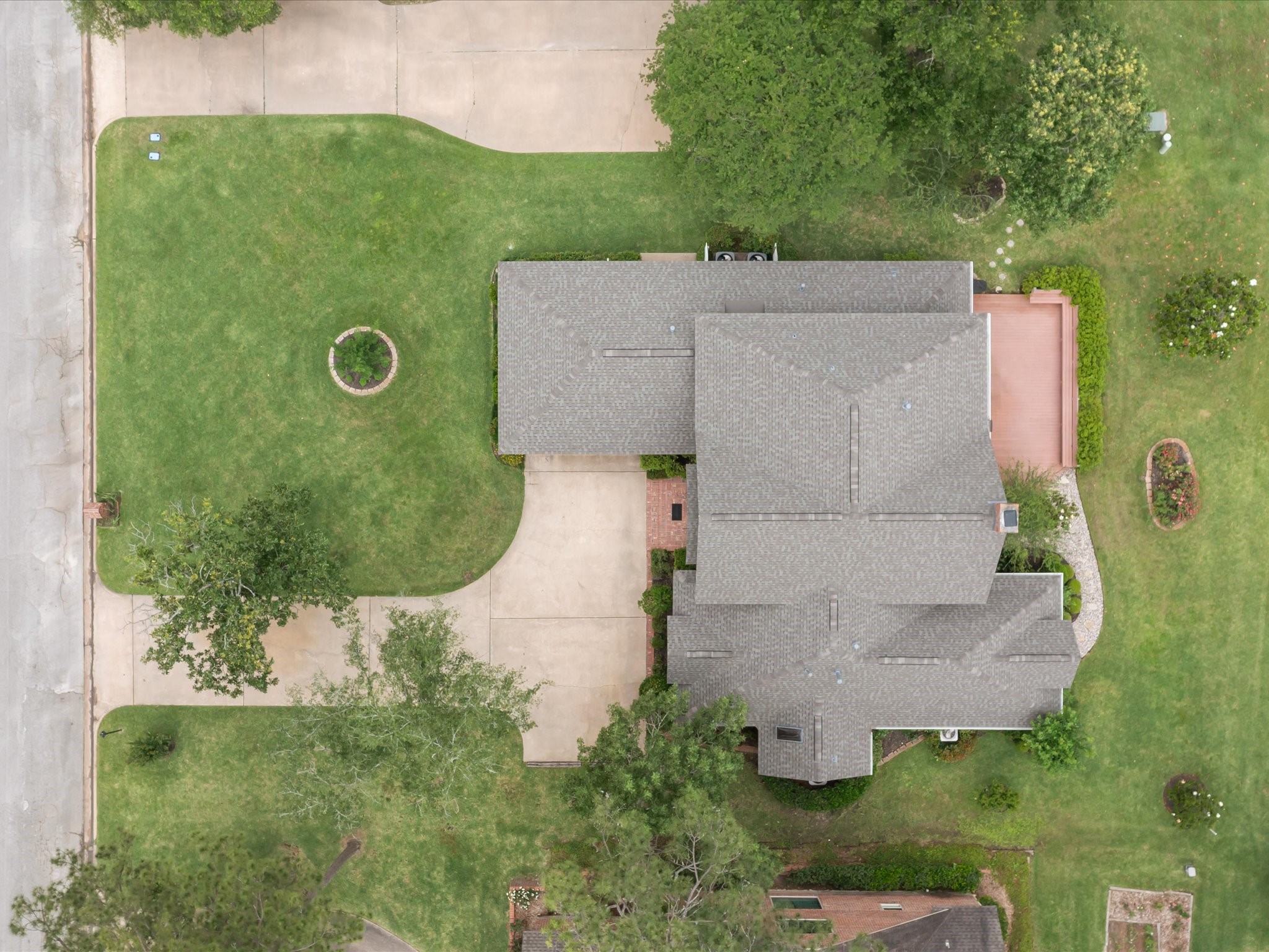 123 Crown Colony Drive Property Photo 41
