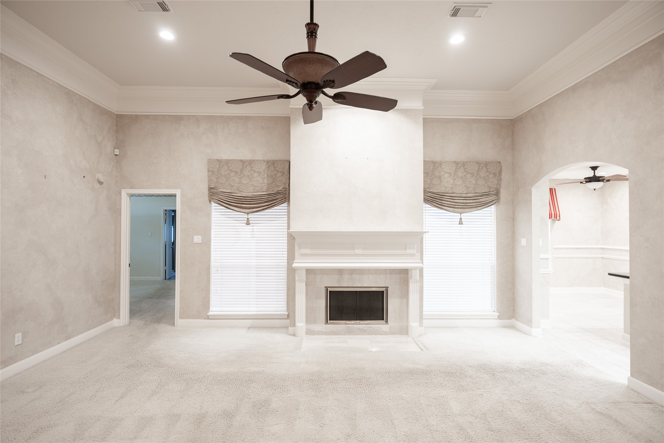 26910 Willow Ln Property Photo 4