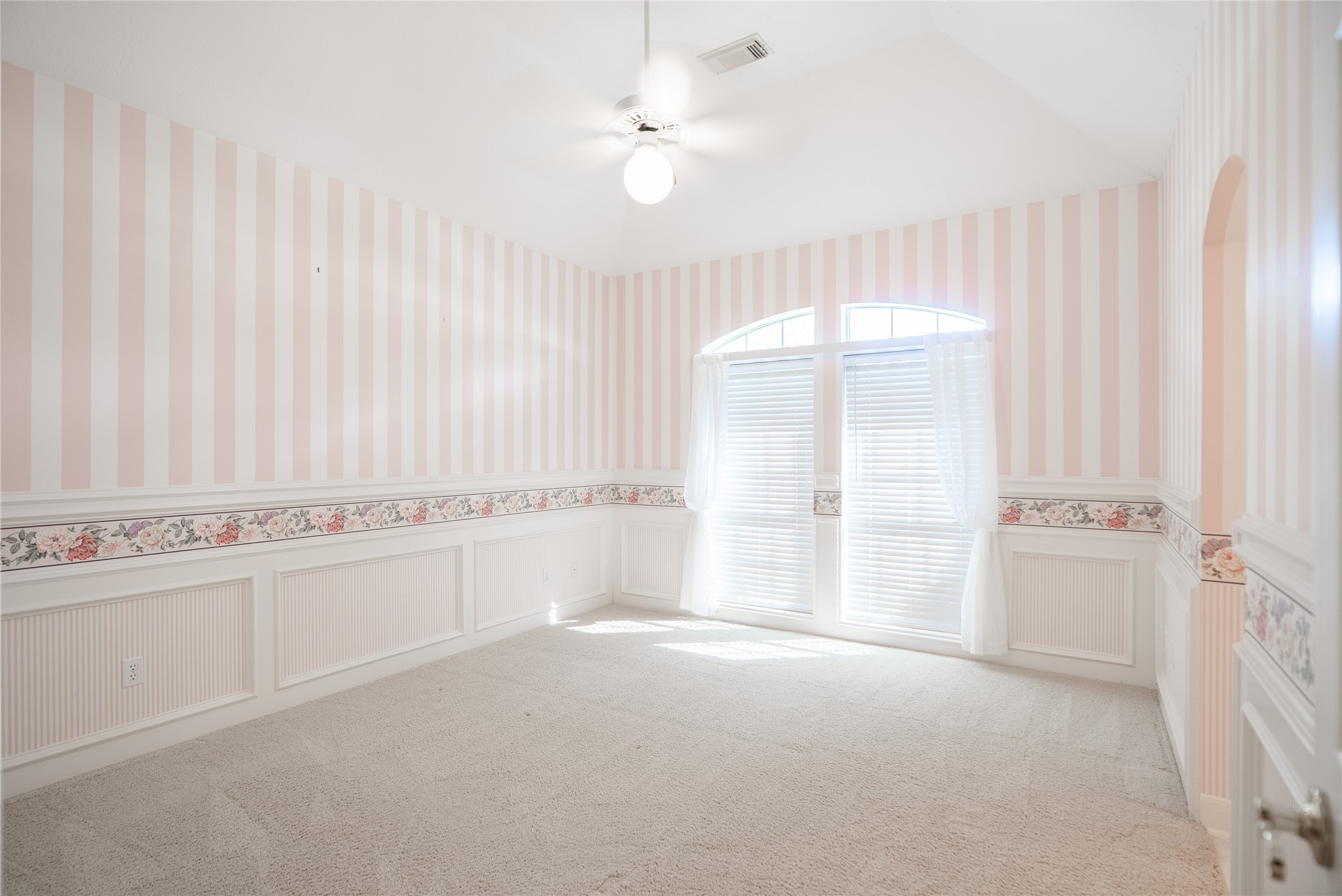 26910 Willow Ln Property Photo 13