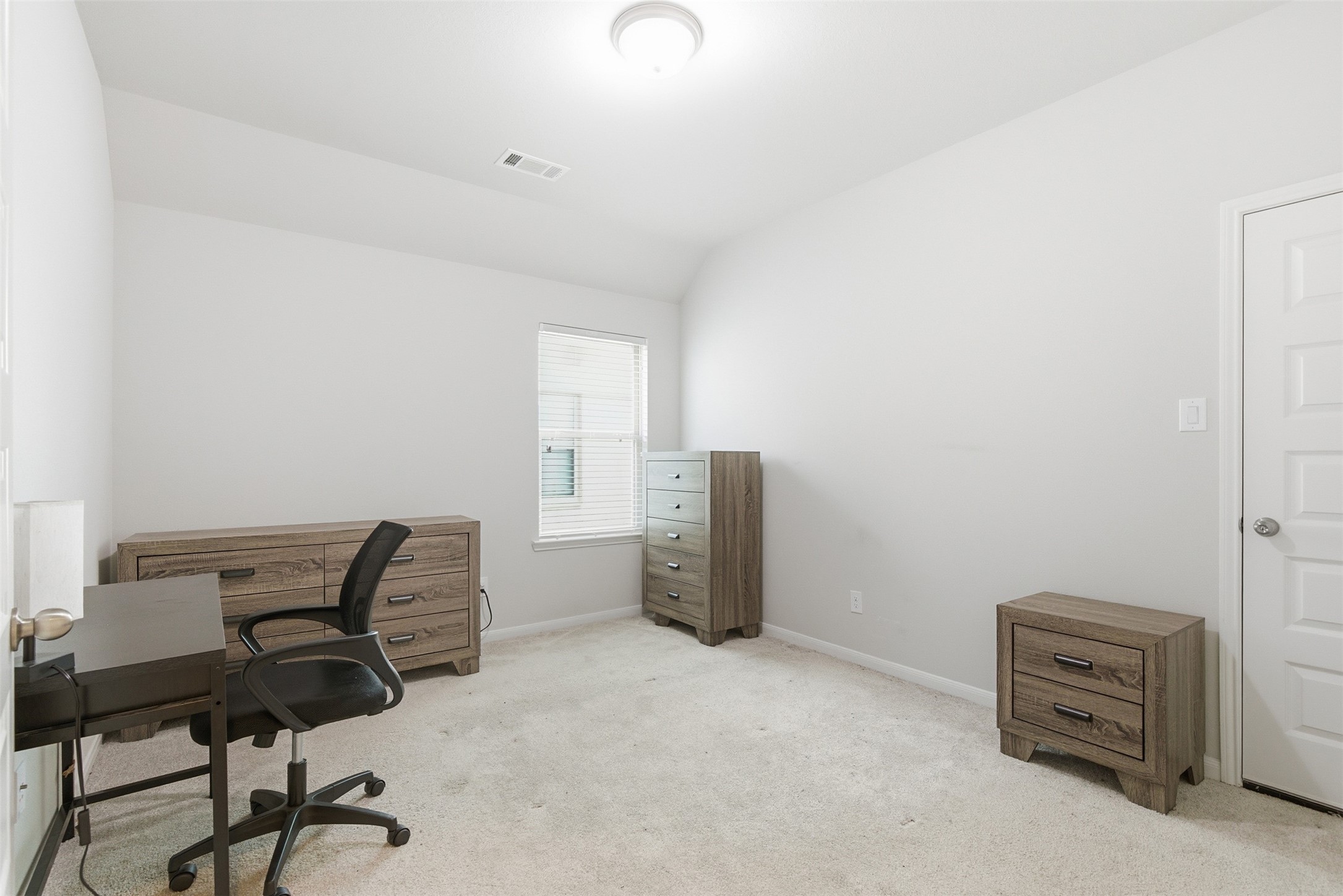 8915 Forest Side Drive Property Photo 34