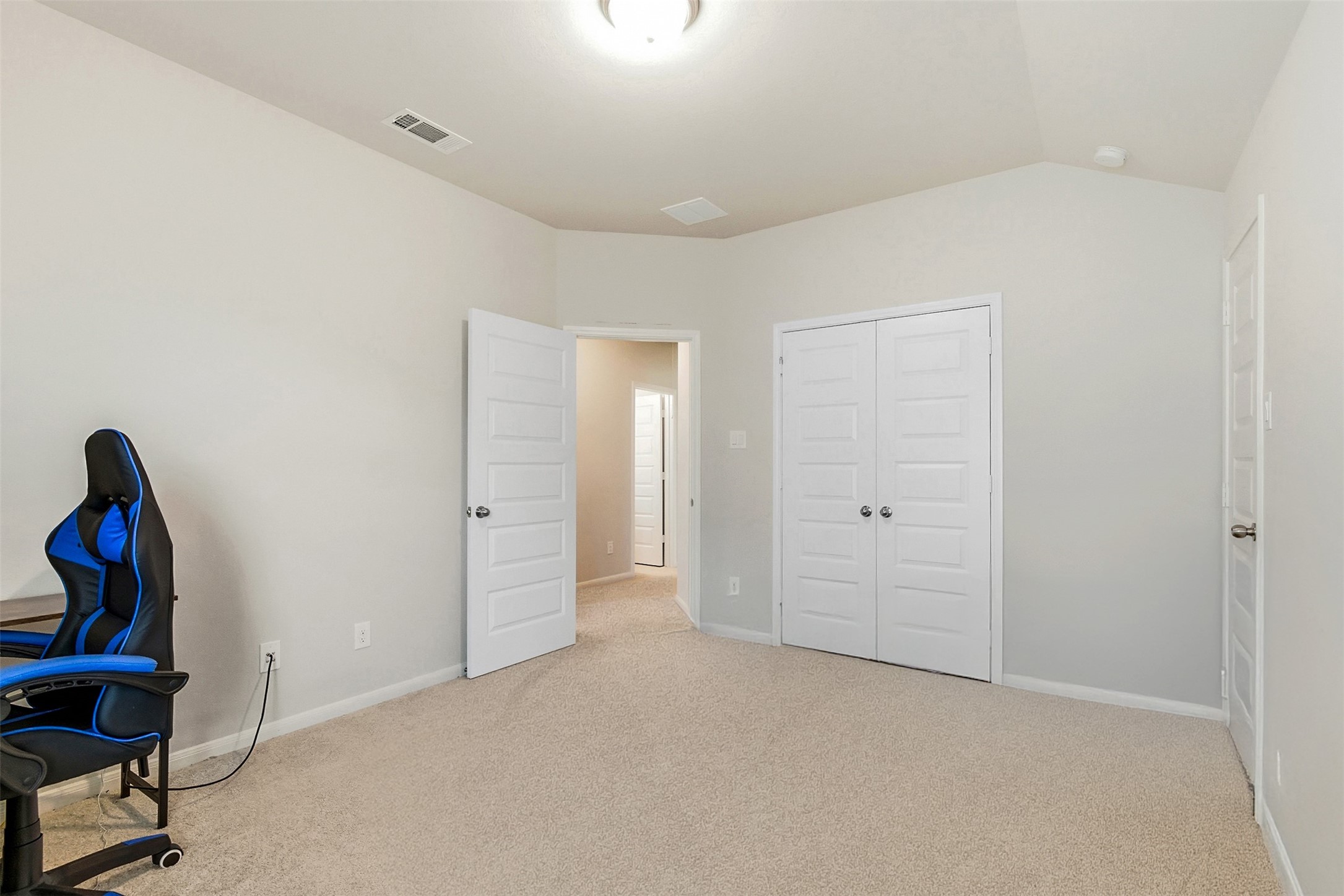 8915 Forest Side Drive Property Photo 36