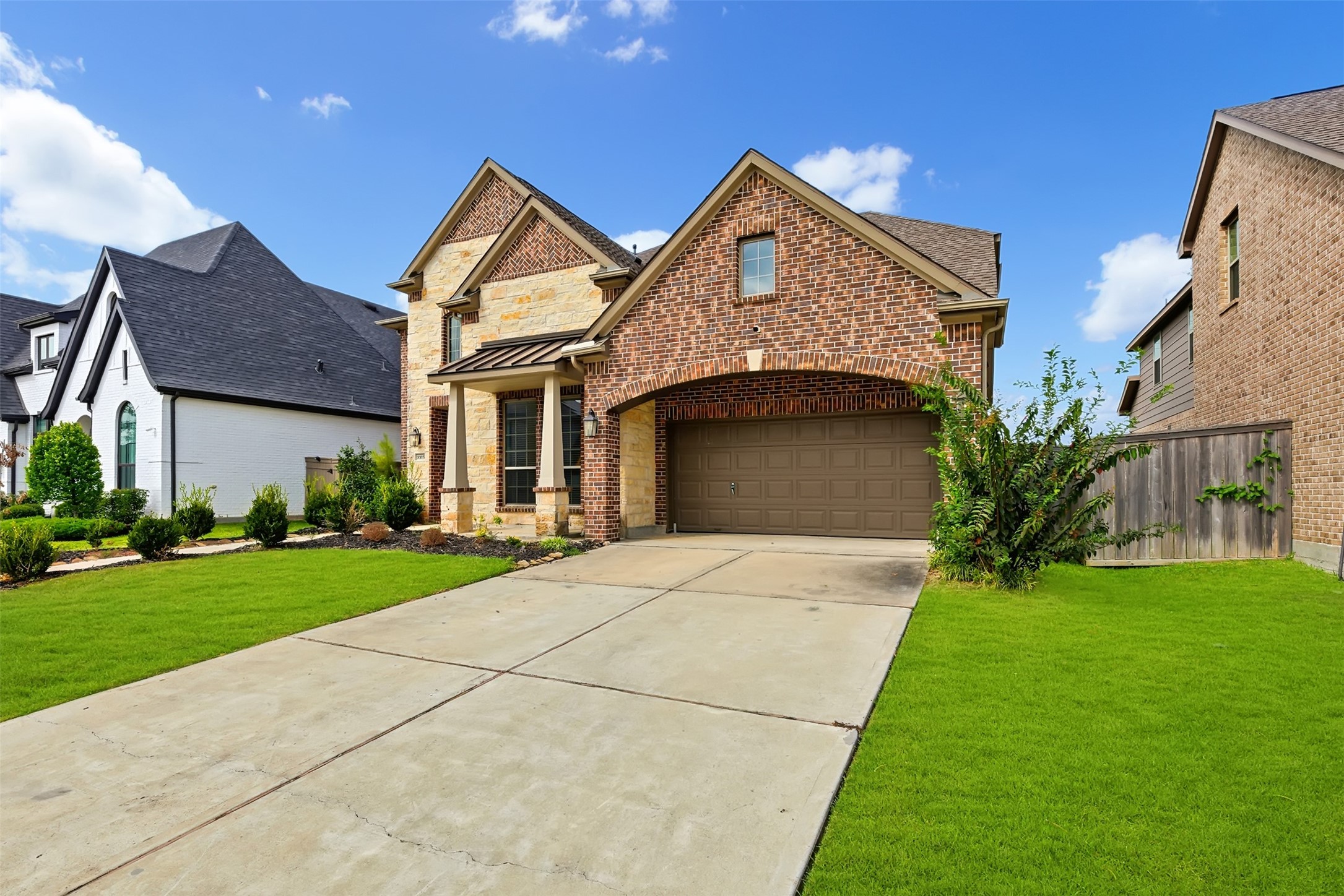 8915 Forest Side Drive Property Photo 41