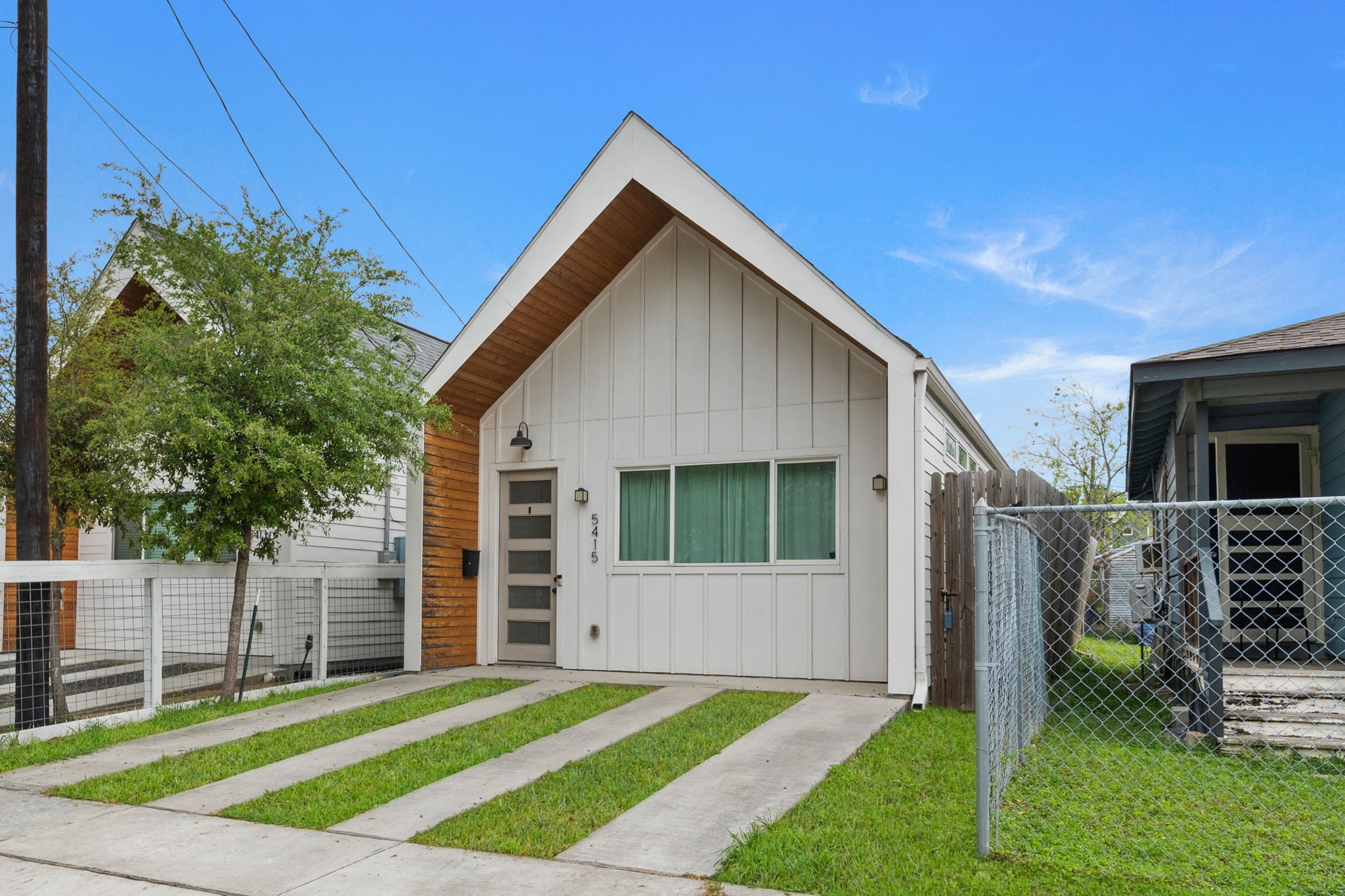 5415 Margarita Street Property Photo 2