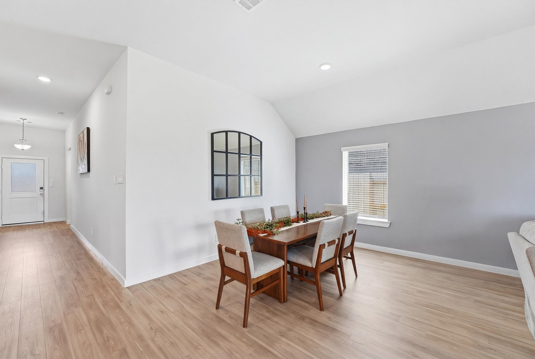 8611 Pier Cove Drive Property Photo 7