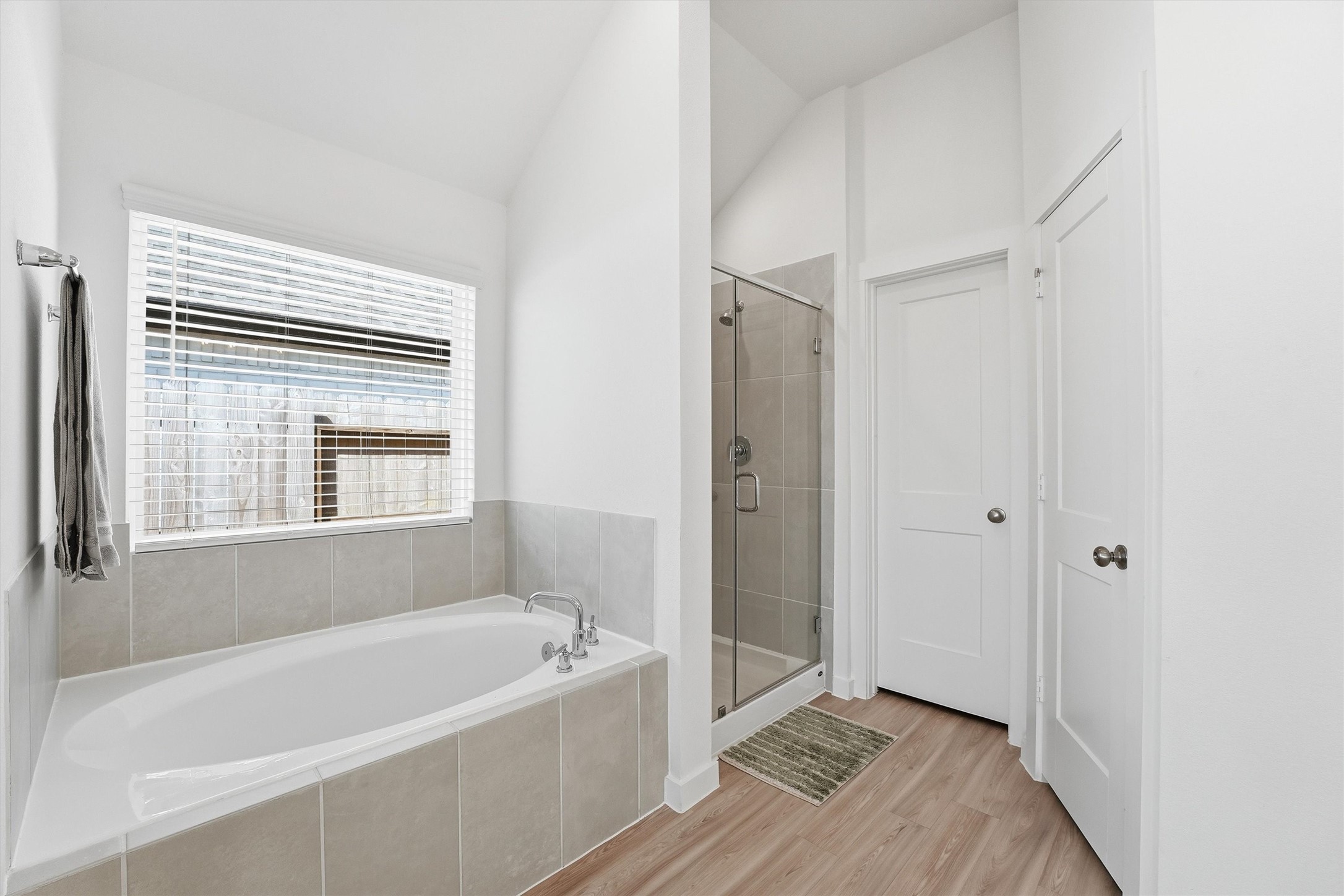 8611 Pier Cove Drive Property Photo 13