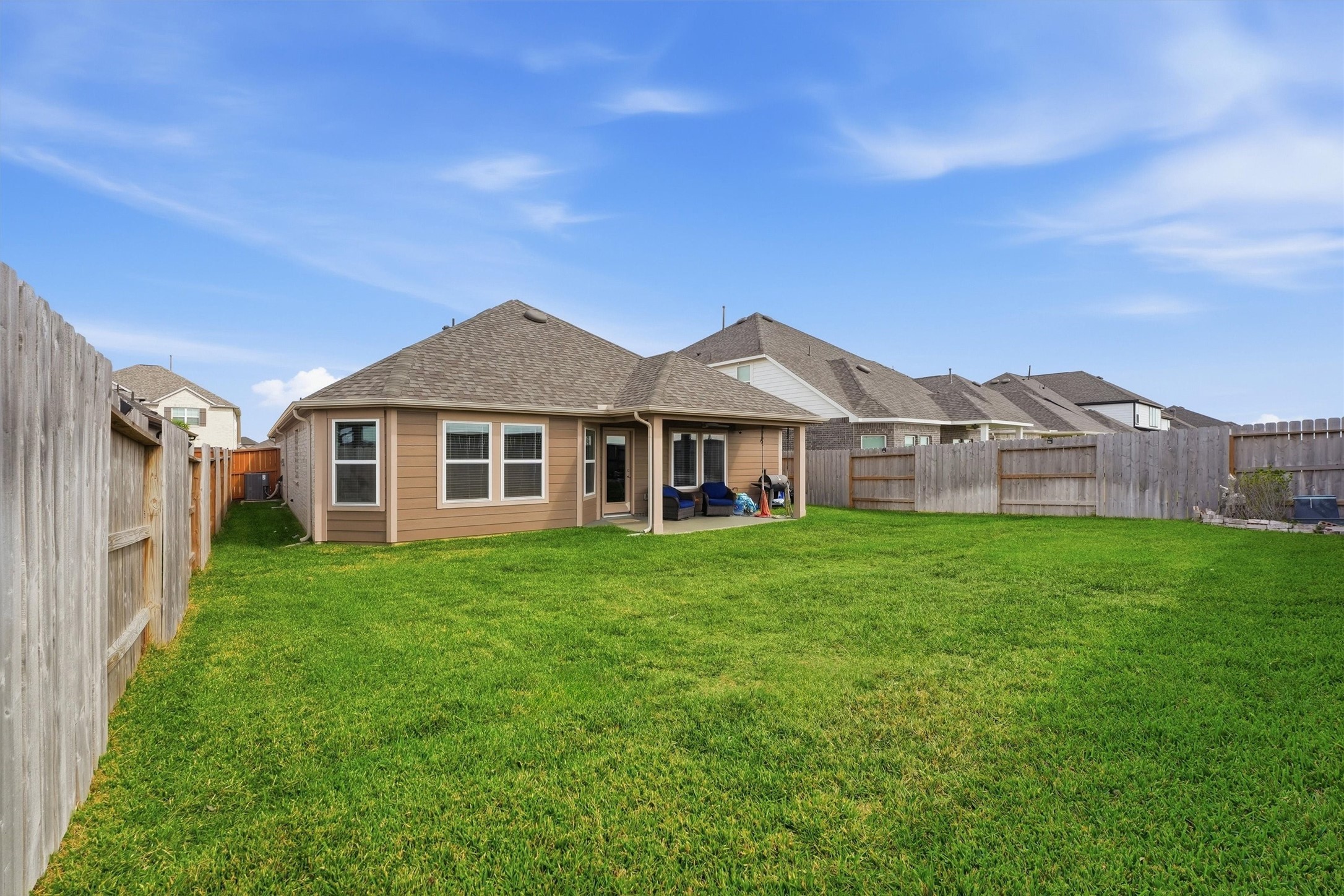 8611 Pier Cove Drive Property Photo 15
