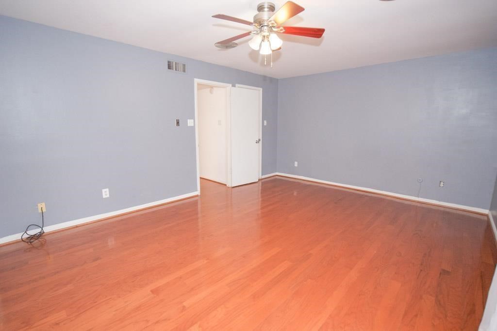 907 Hawthorne Property Photo 6