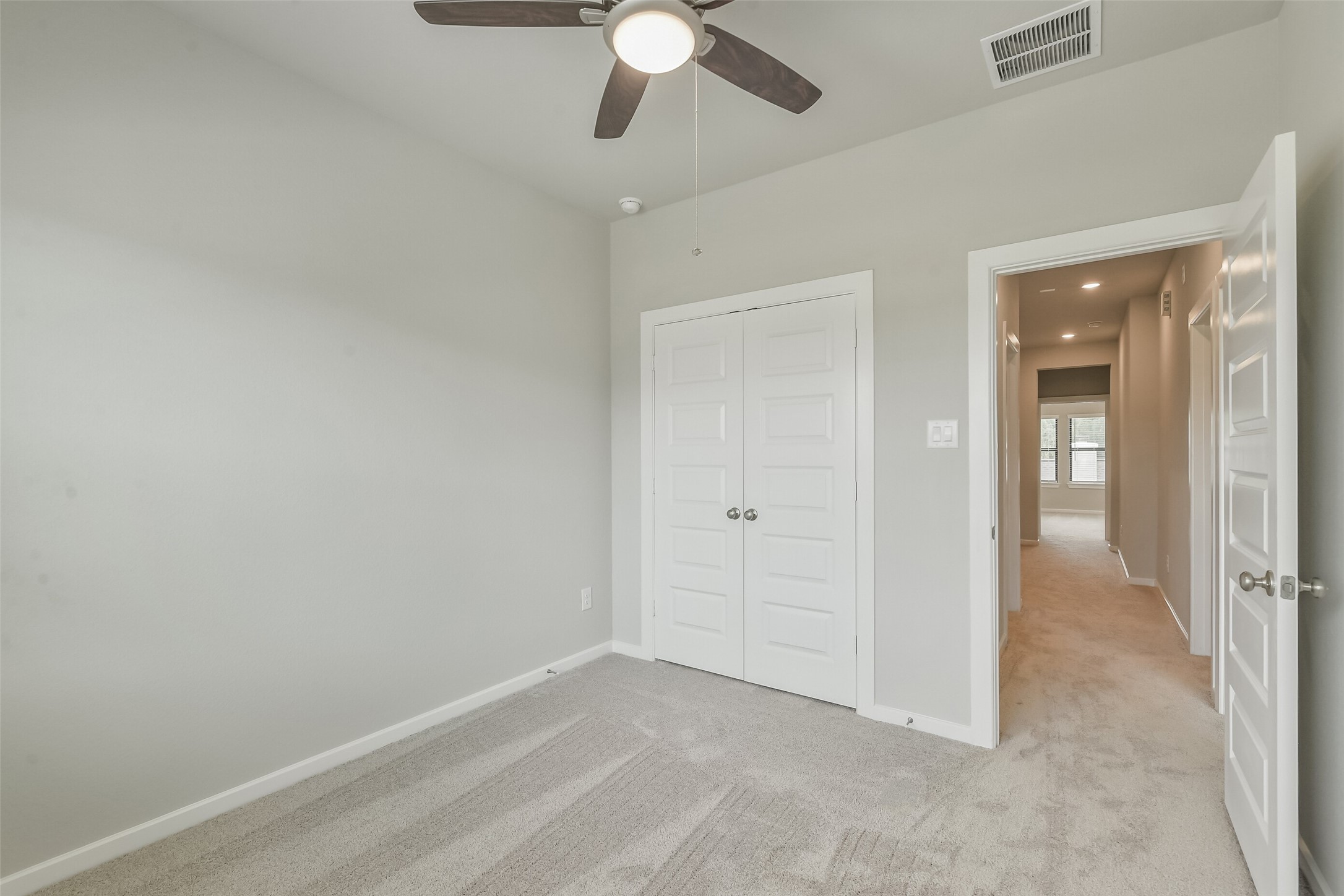 352 Summer Place Drive Property Photo 30