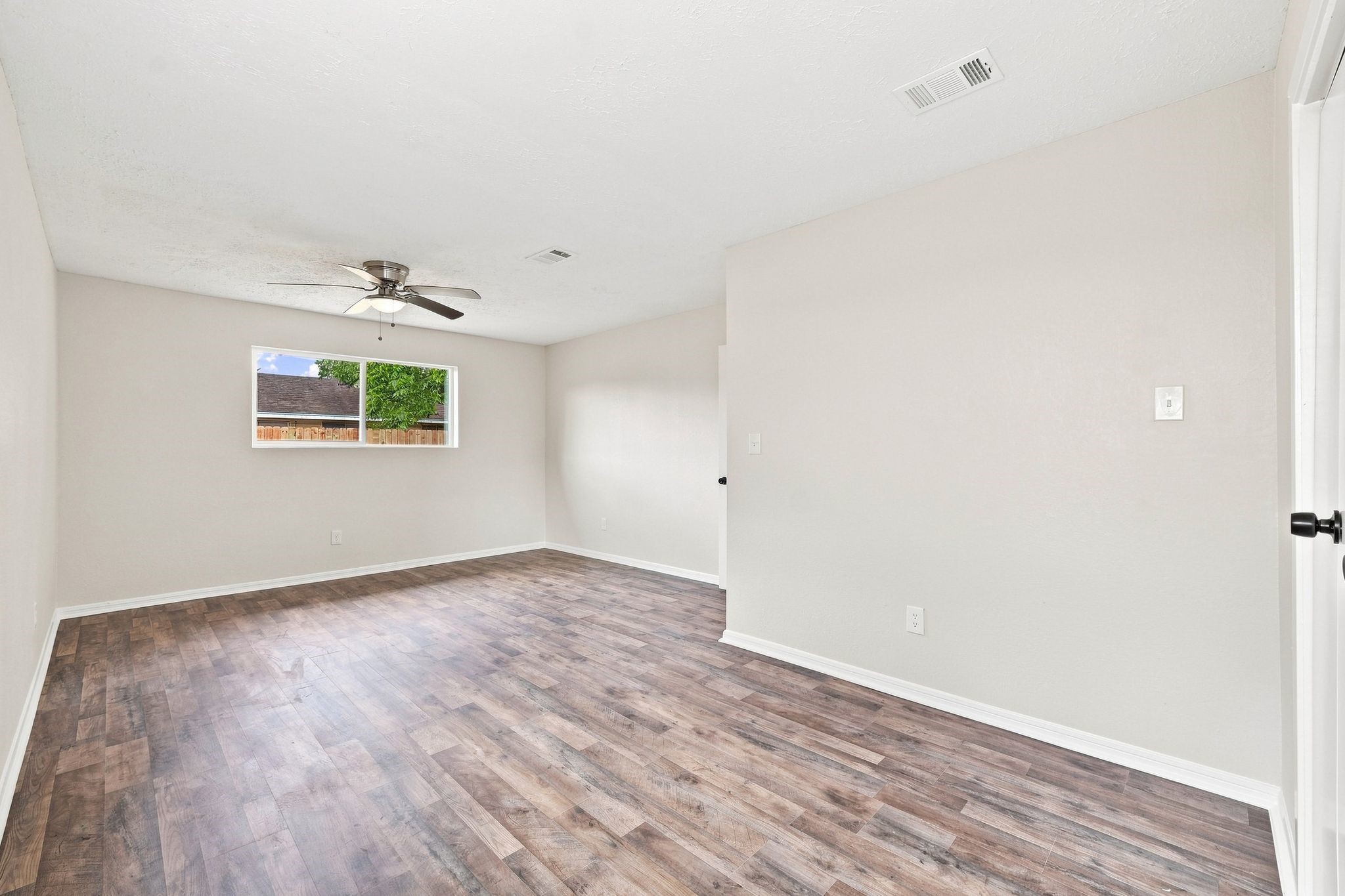 1343 Littleport Lane Property Photo 36