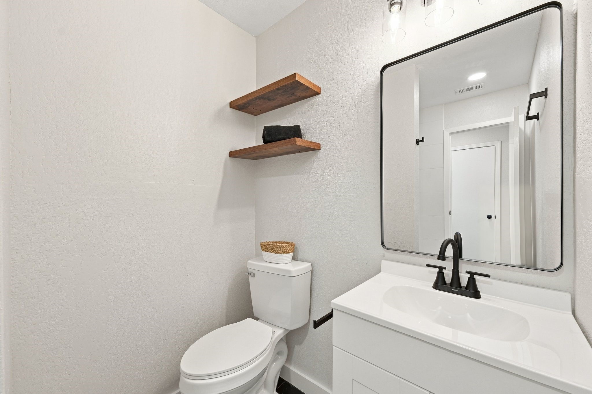 1343 Littleport Lane Property Photo 42