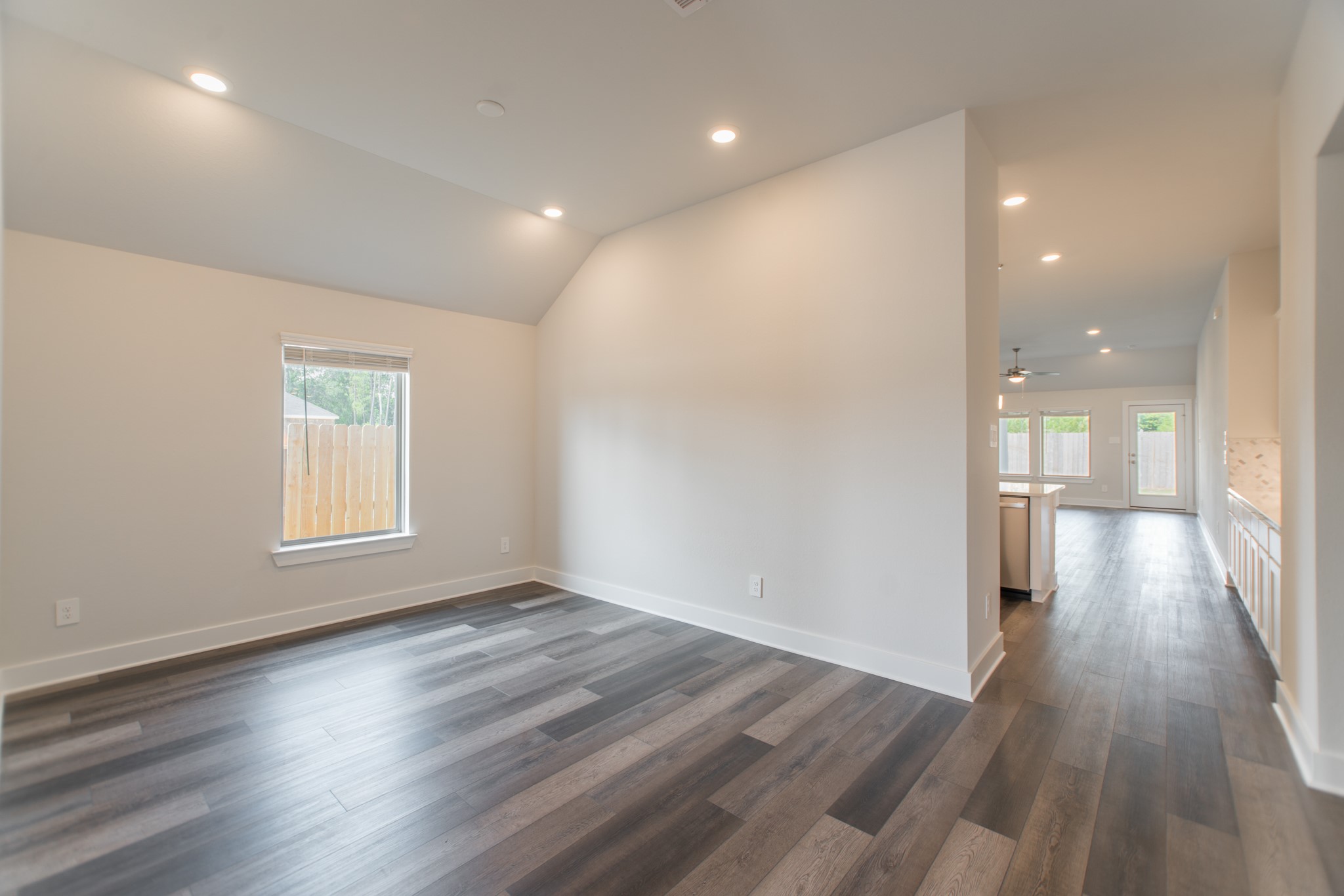 10289 South Goshawk Trail Property Photo 9