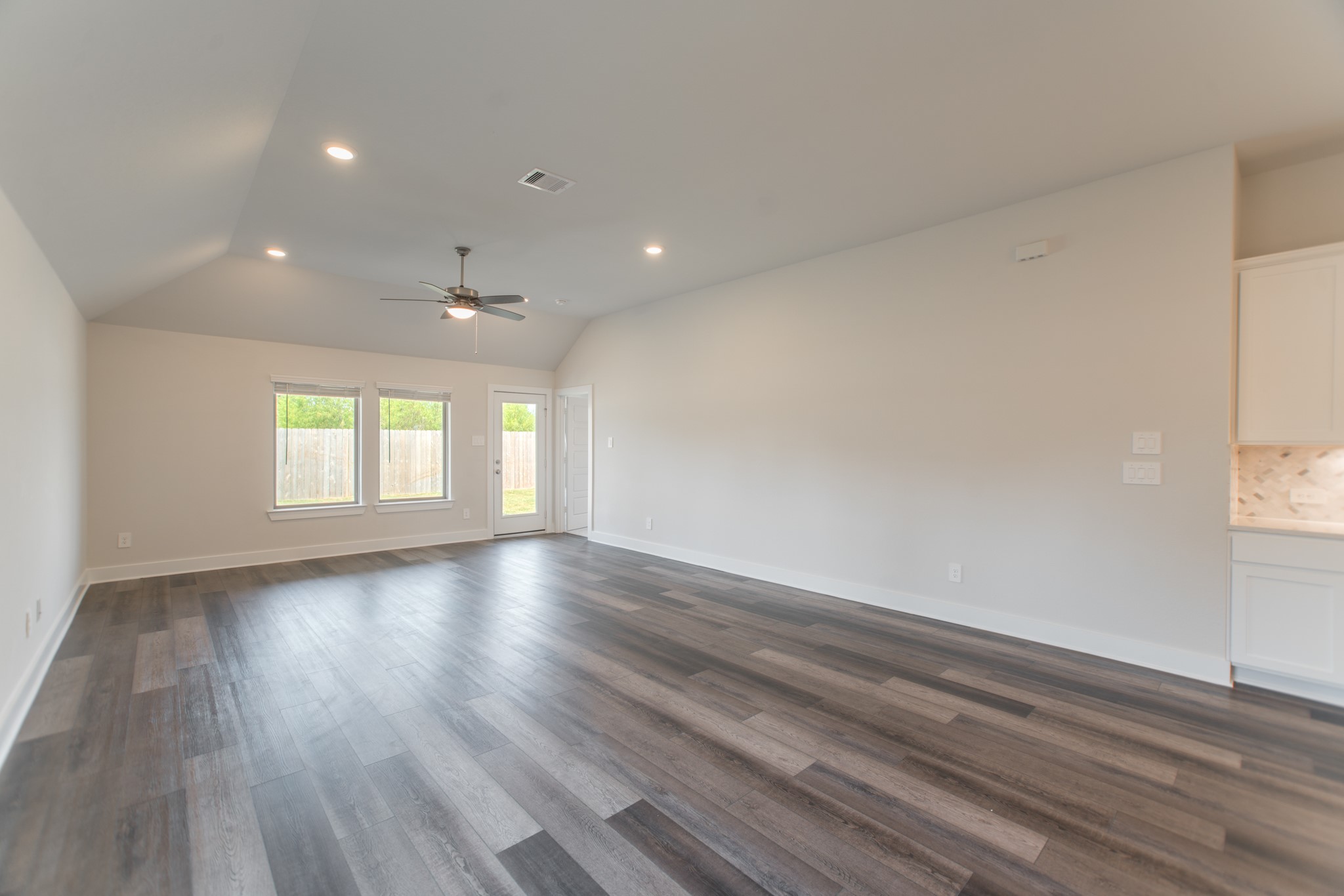 10289 South Goshawk Trail Property Photo 21