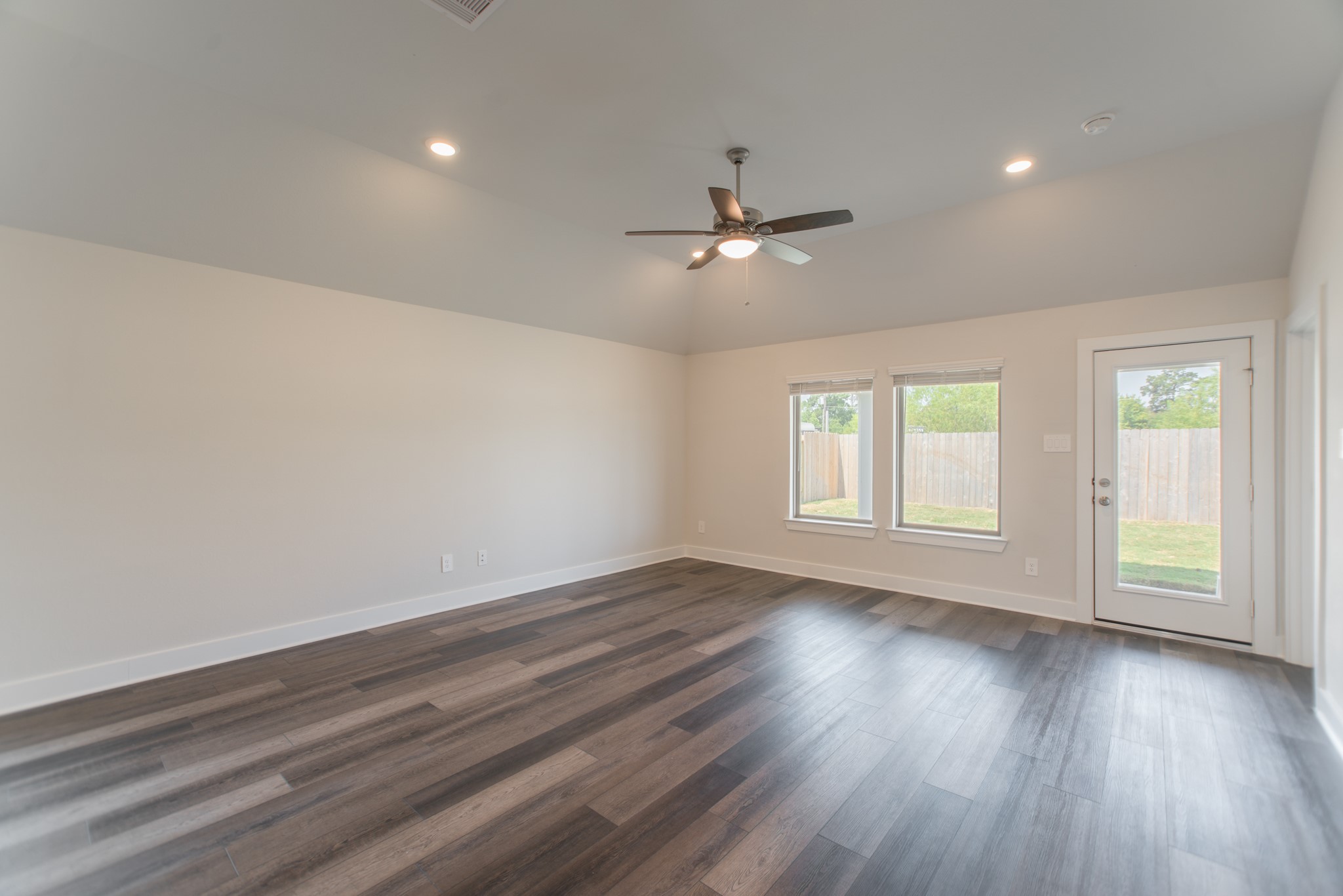 10289 South Goshawk Trail Property Photo 23