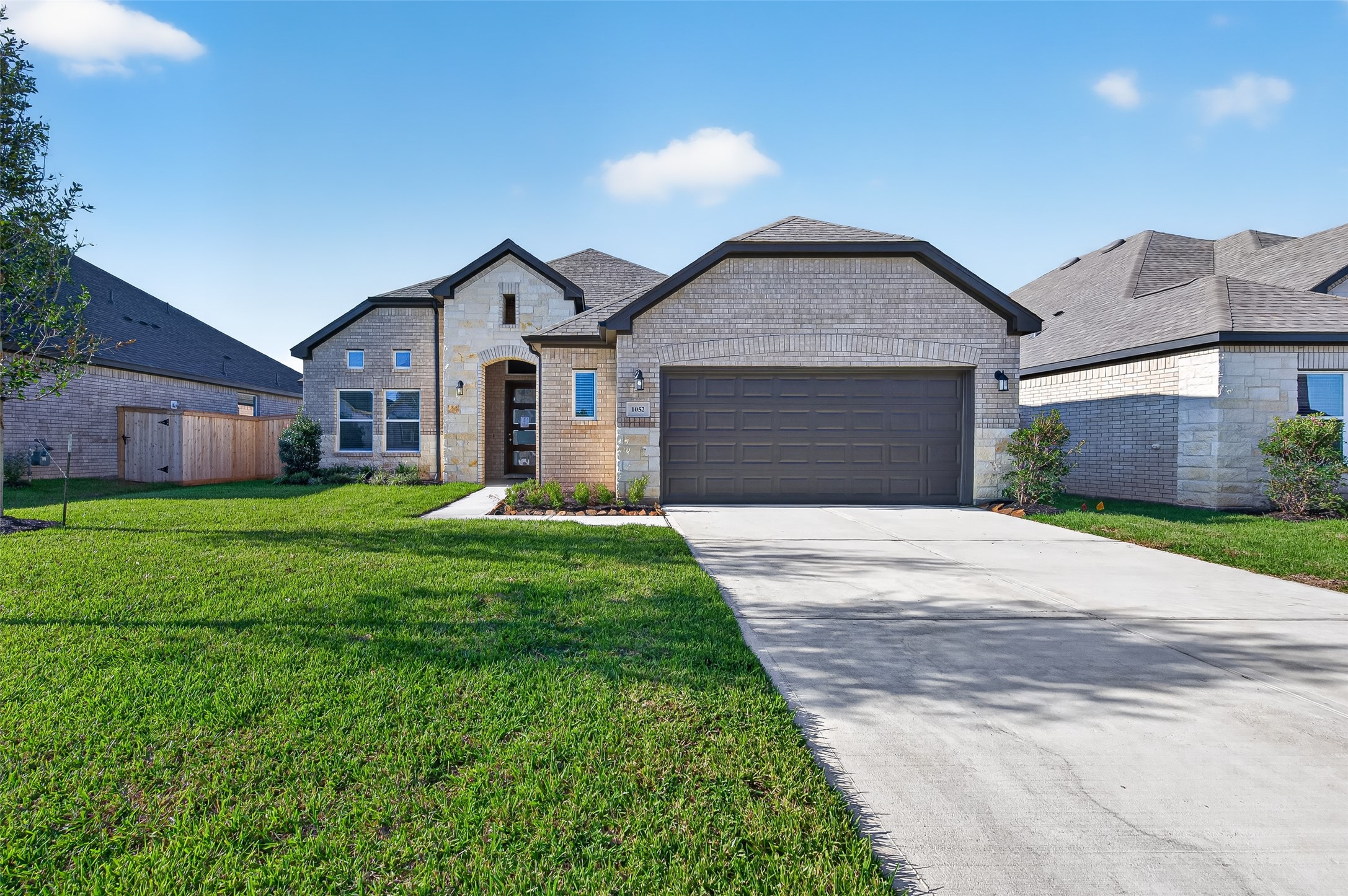 1052 Apple Ridge Road Property Photo 1