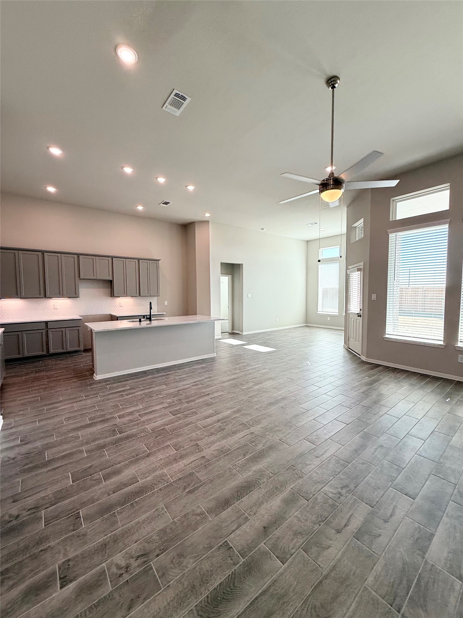 1052 Apple Ridge Road Property Photo 4