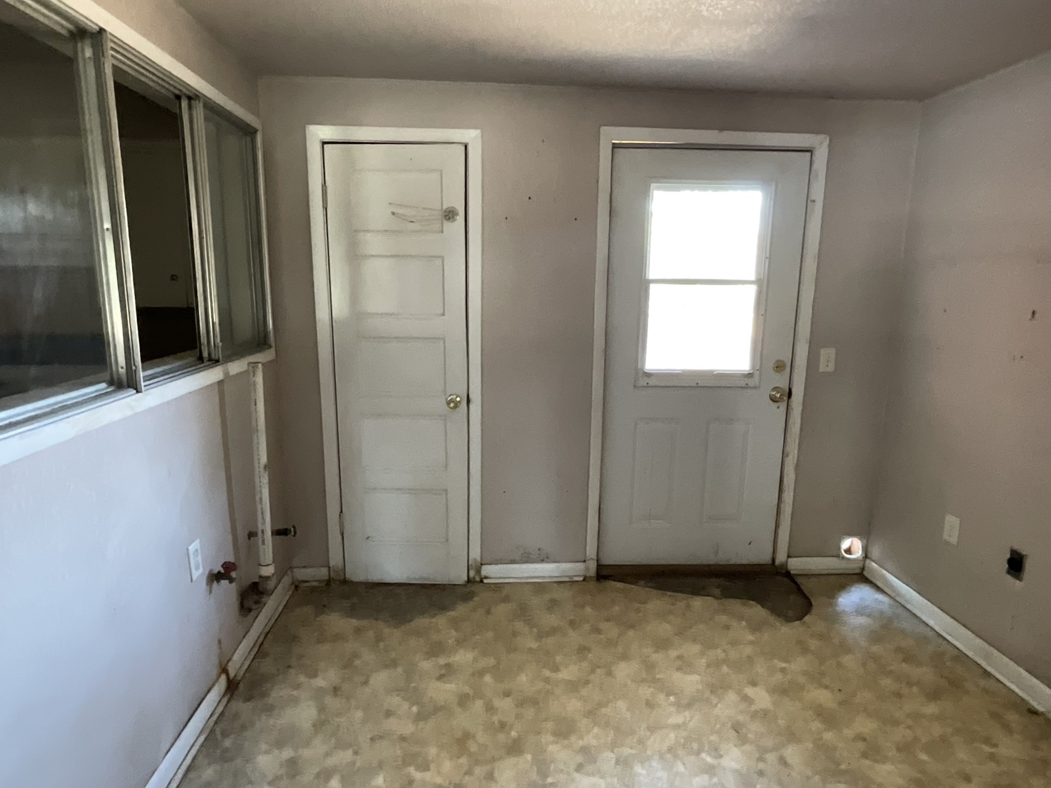 1300 Tom Dee Street Property Photo 6