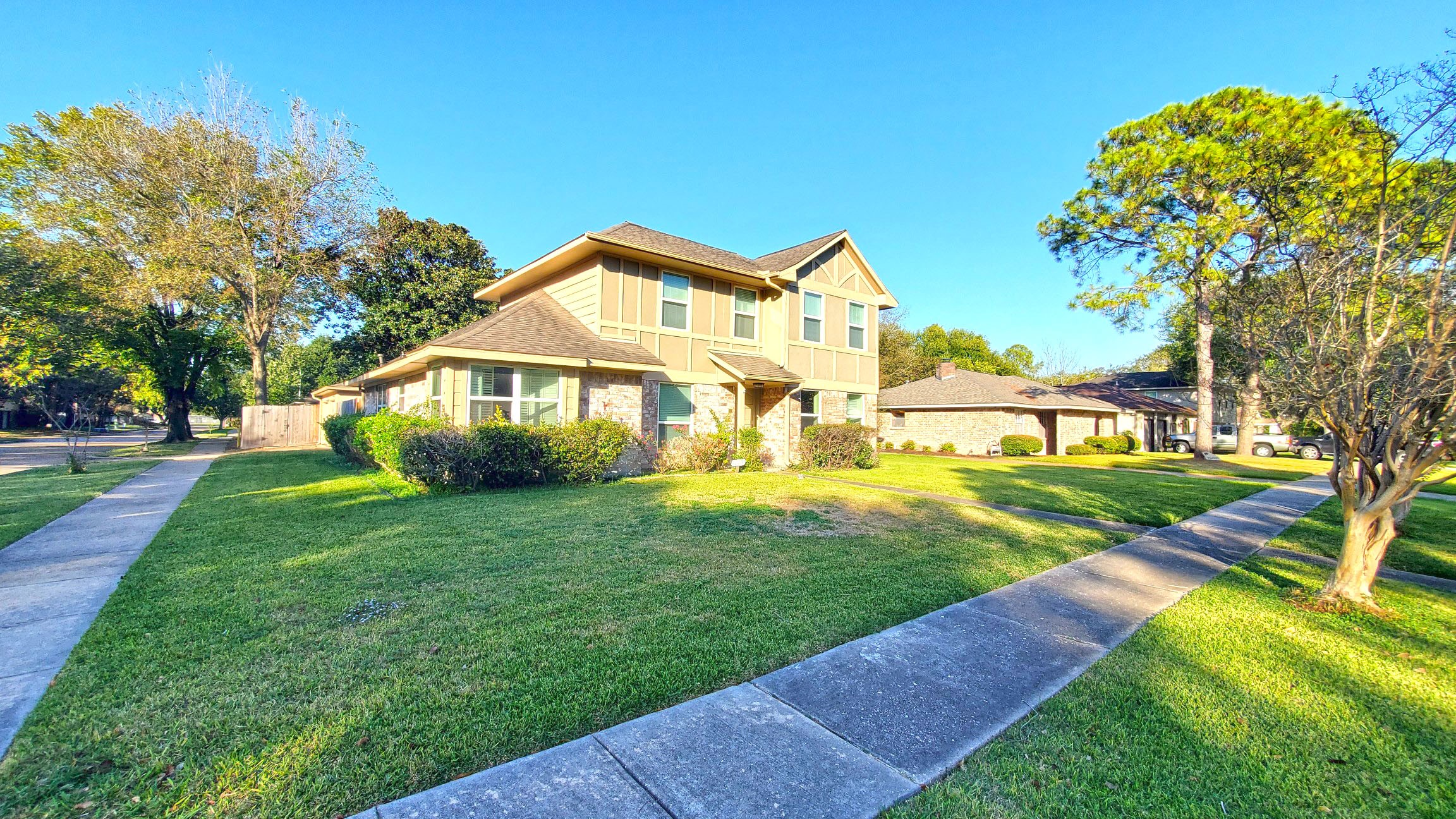 12870 Westella Drive Property Photo 2
