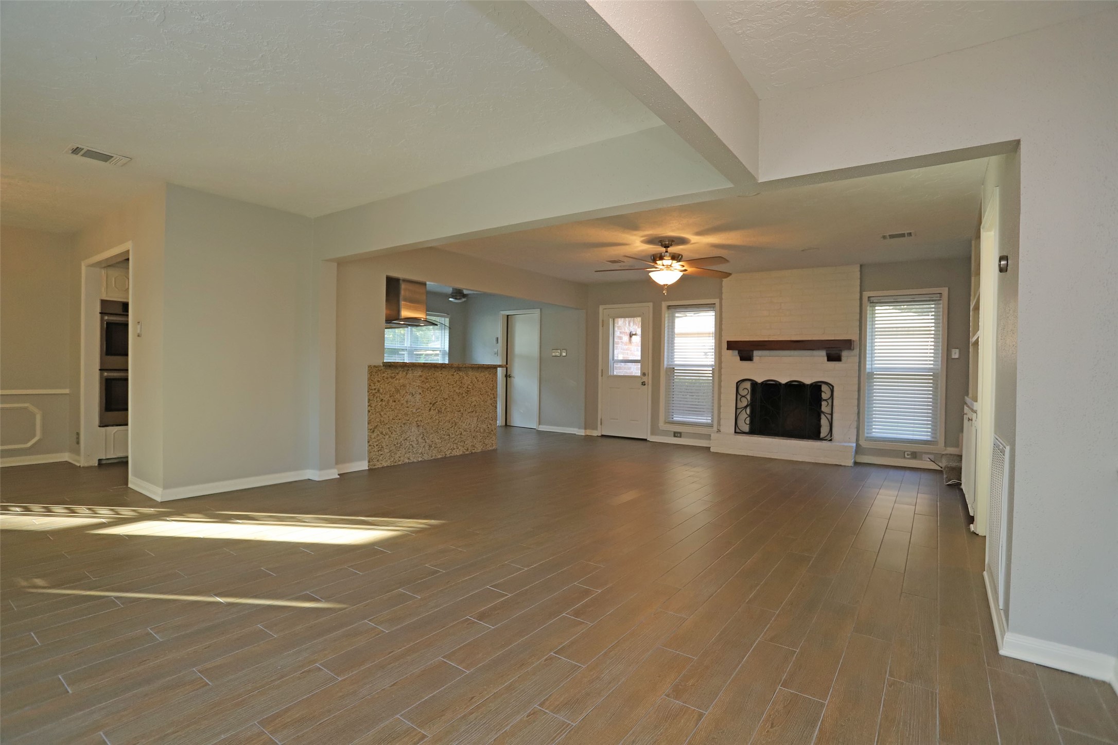 12870 Westella Drive Property Photo 6