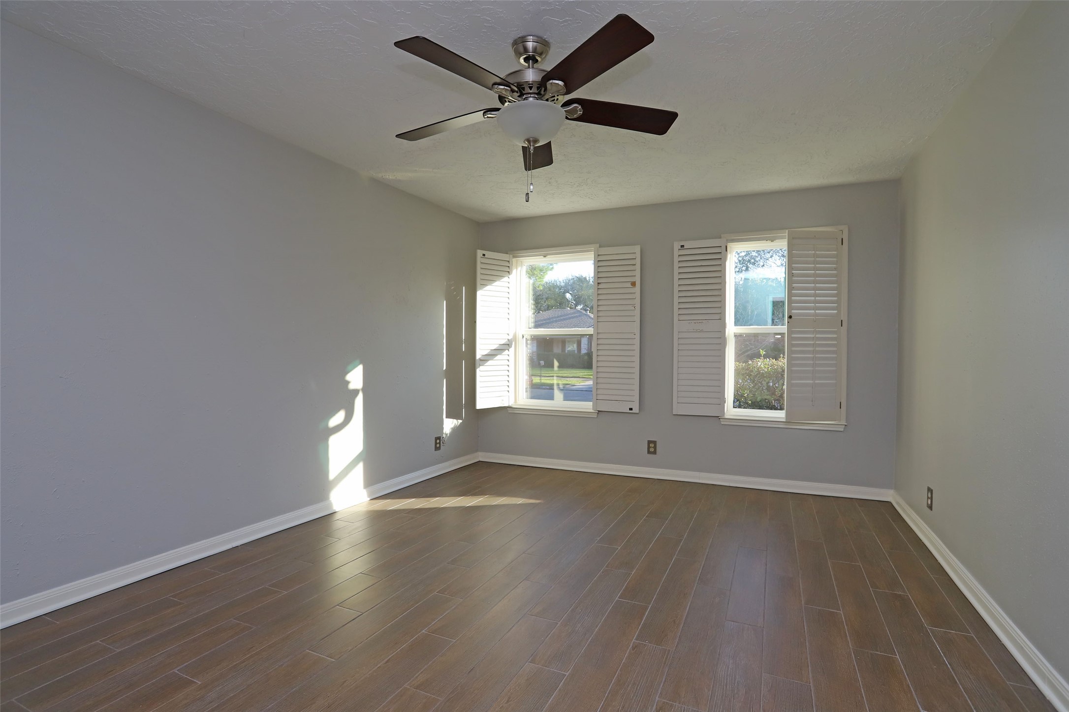 12870 Westella Drive Property Photo 10
