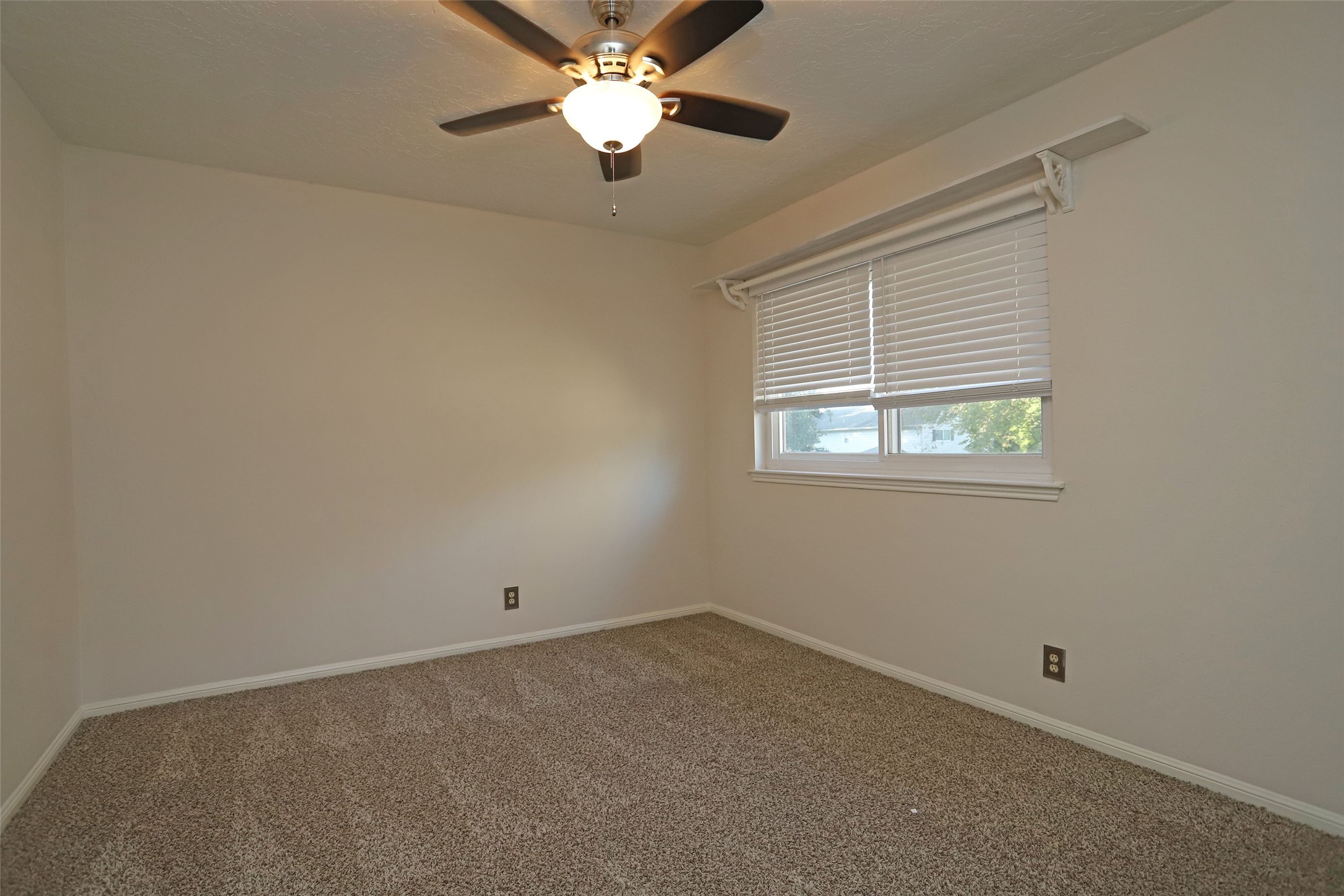 12870 Westella Drive Property Photo 22