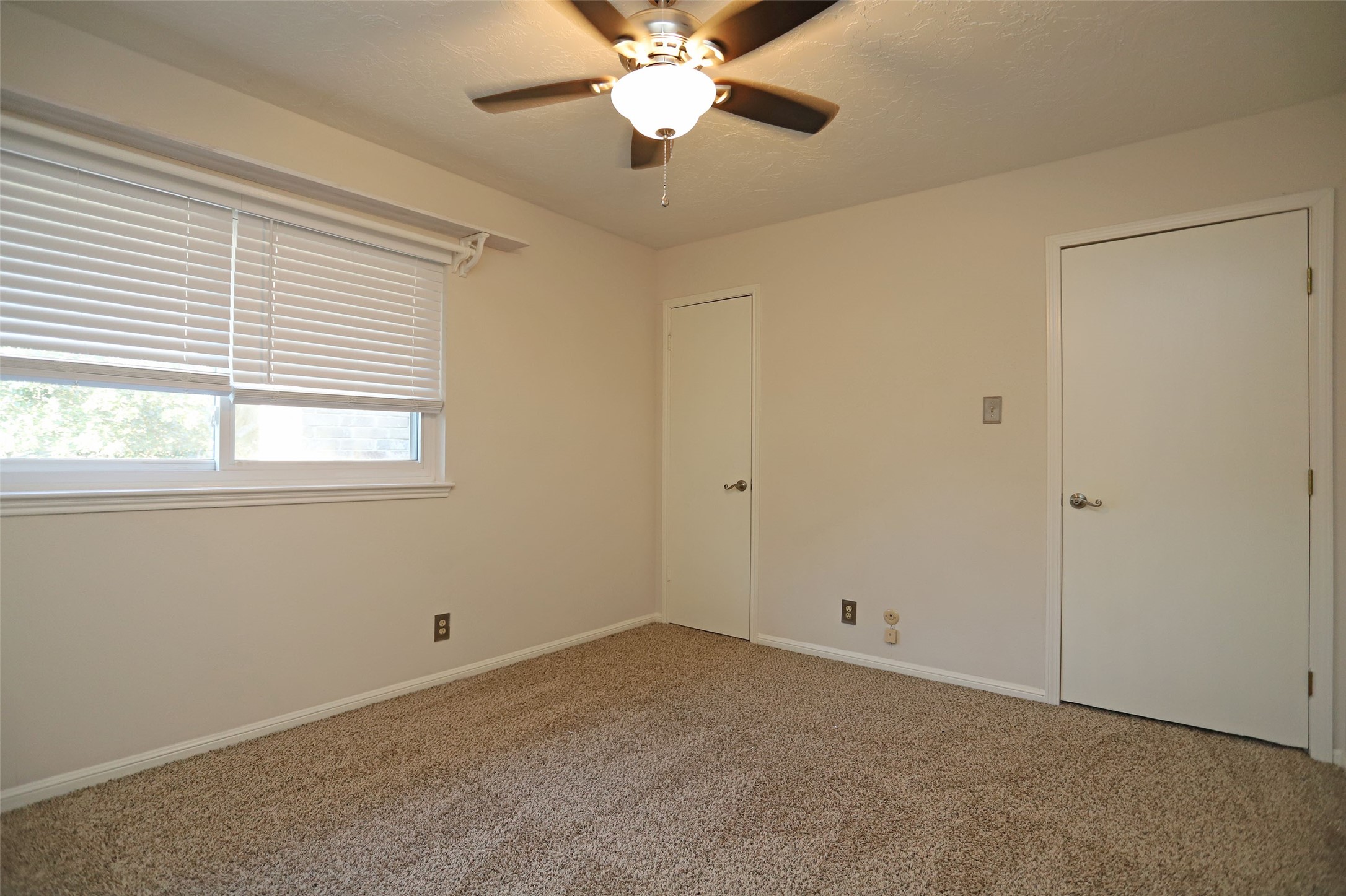 12870 Westella Drive Property Photo 23