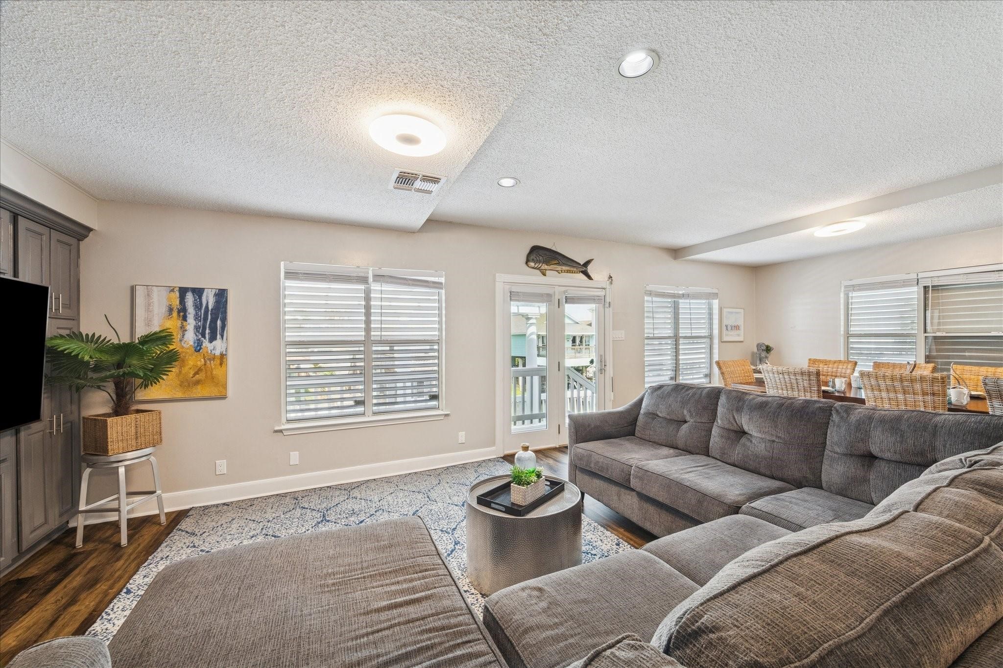 1330 Coral Way Property Photo 4