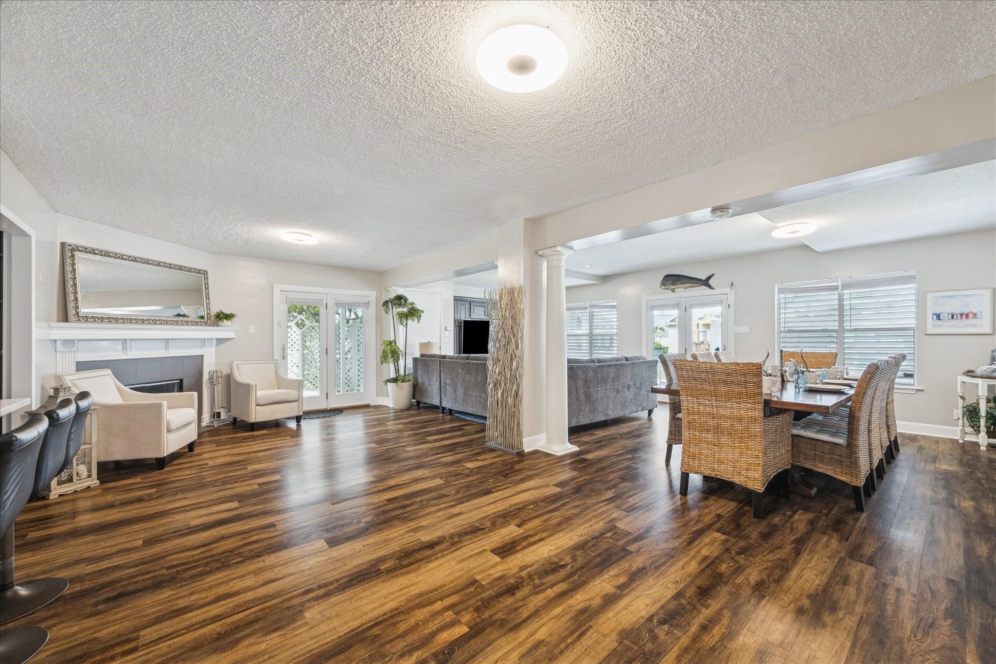 1330 Coral Way Property Photo 6