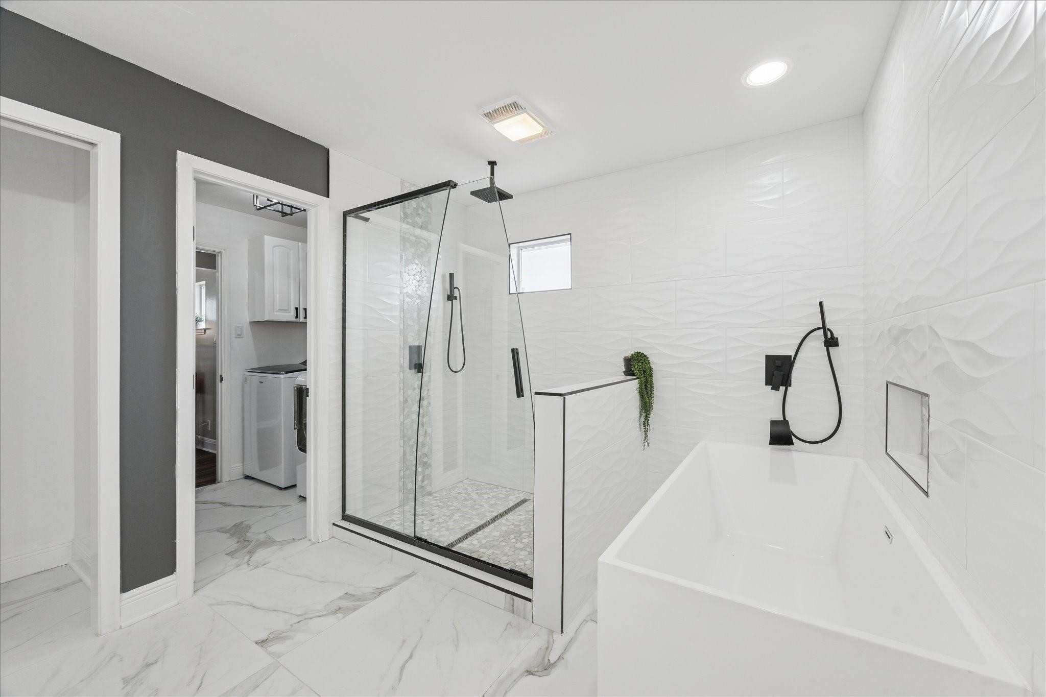 1330 Coral Way Property Photo 15